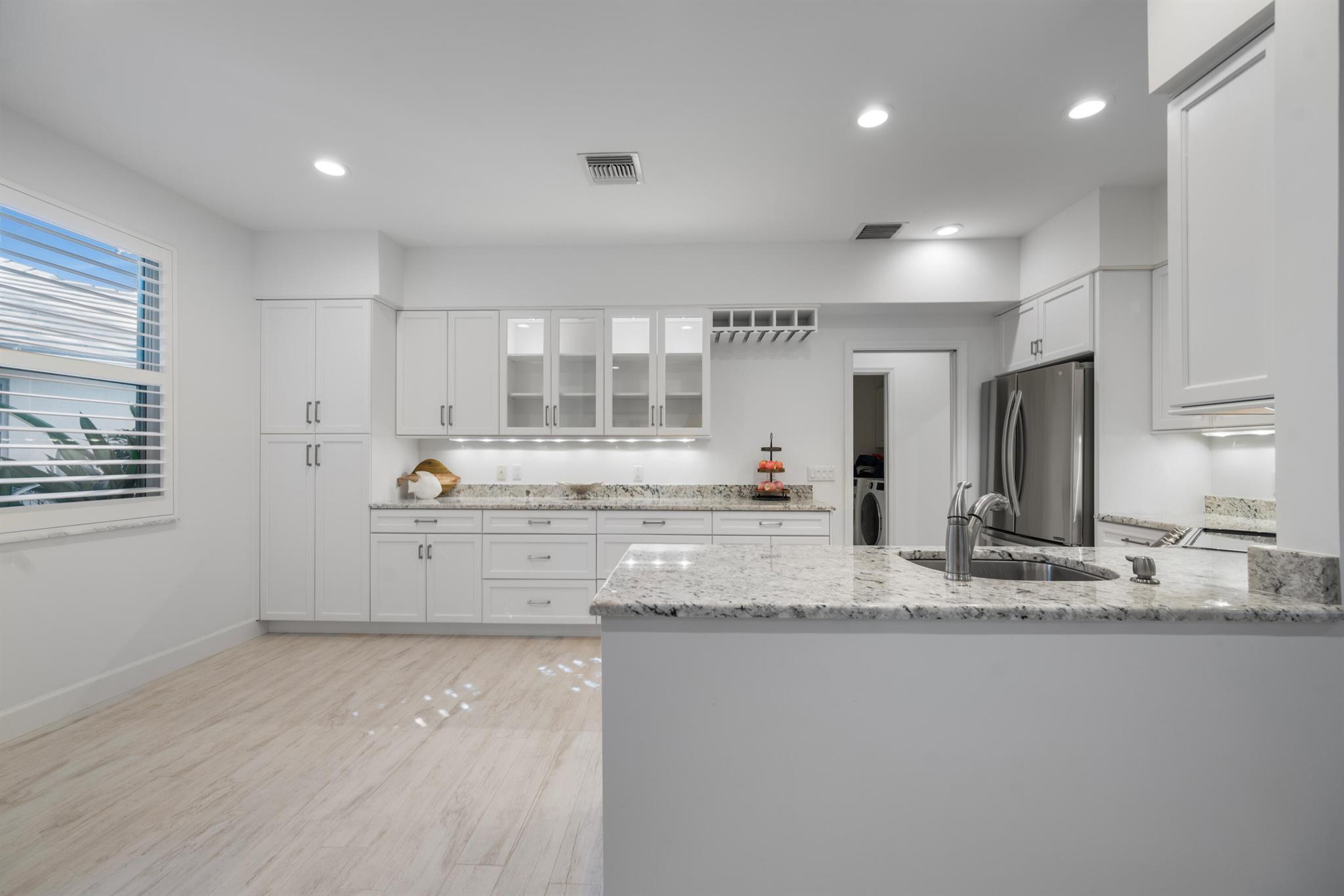 106 Toteka Cir Jupiter, FL 33458