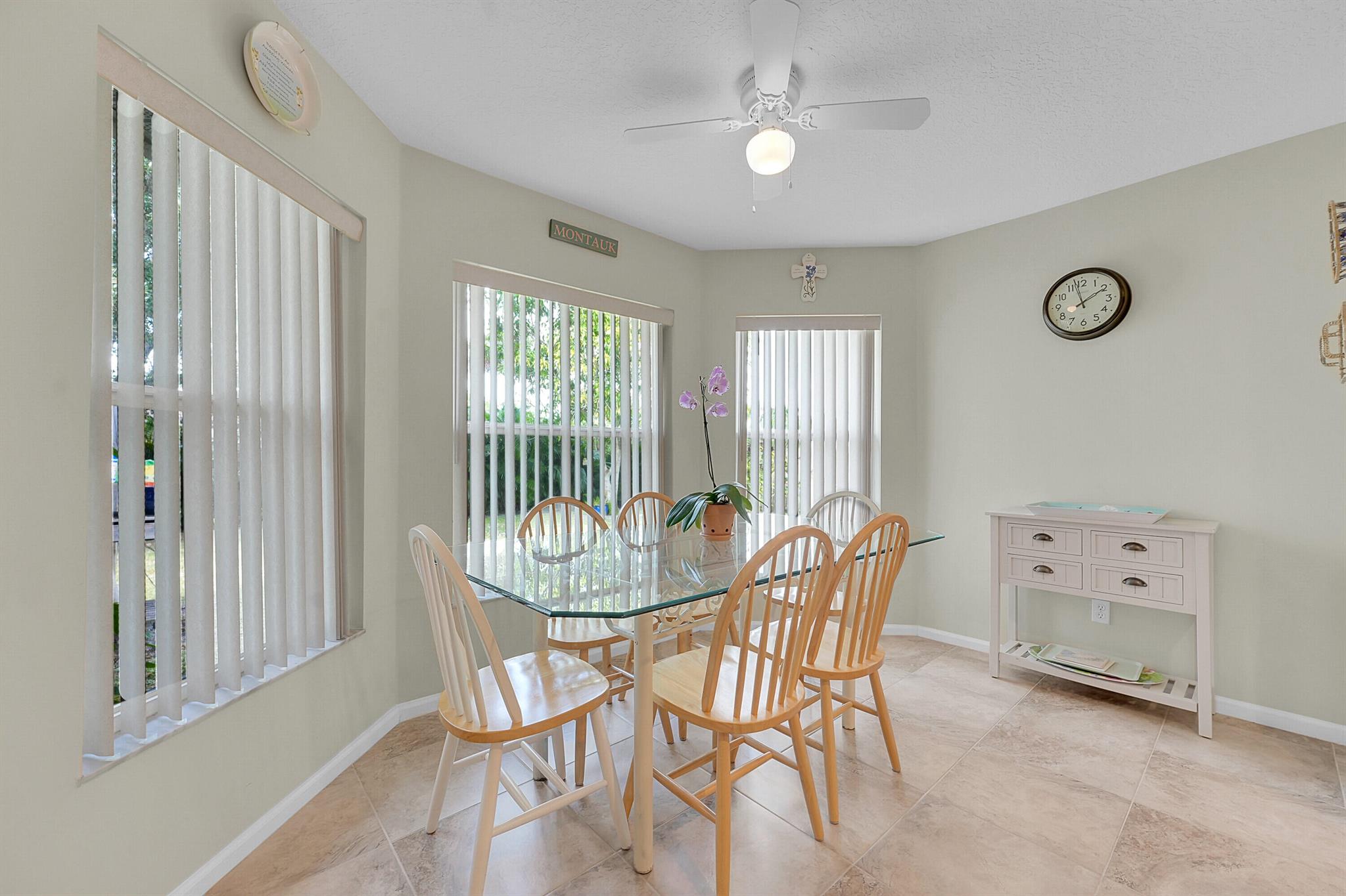 579 SE Marydale Ter Port St Lucie, FL 34983