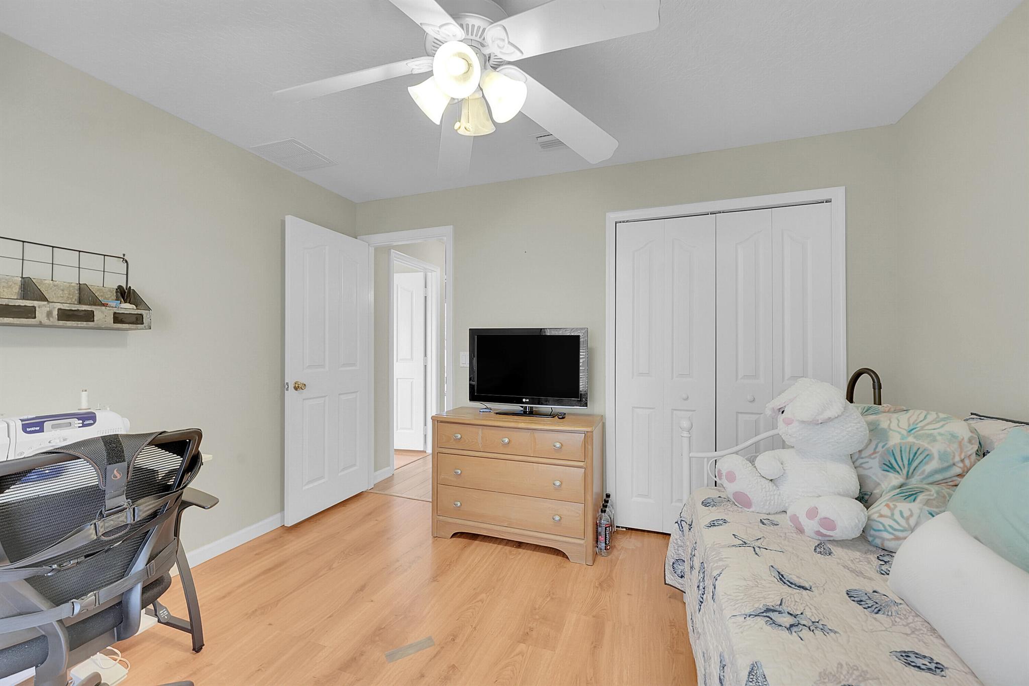 579 SE Marydale Ter Port St Lucie, FL 34983