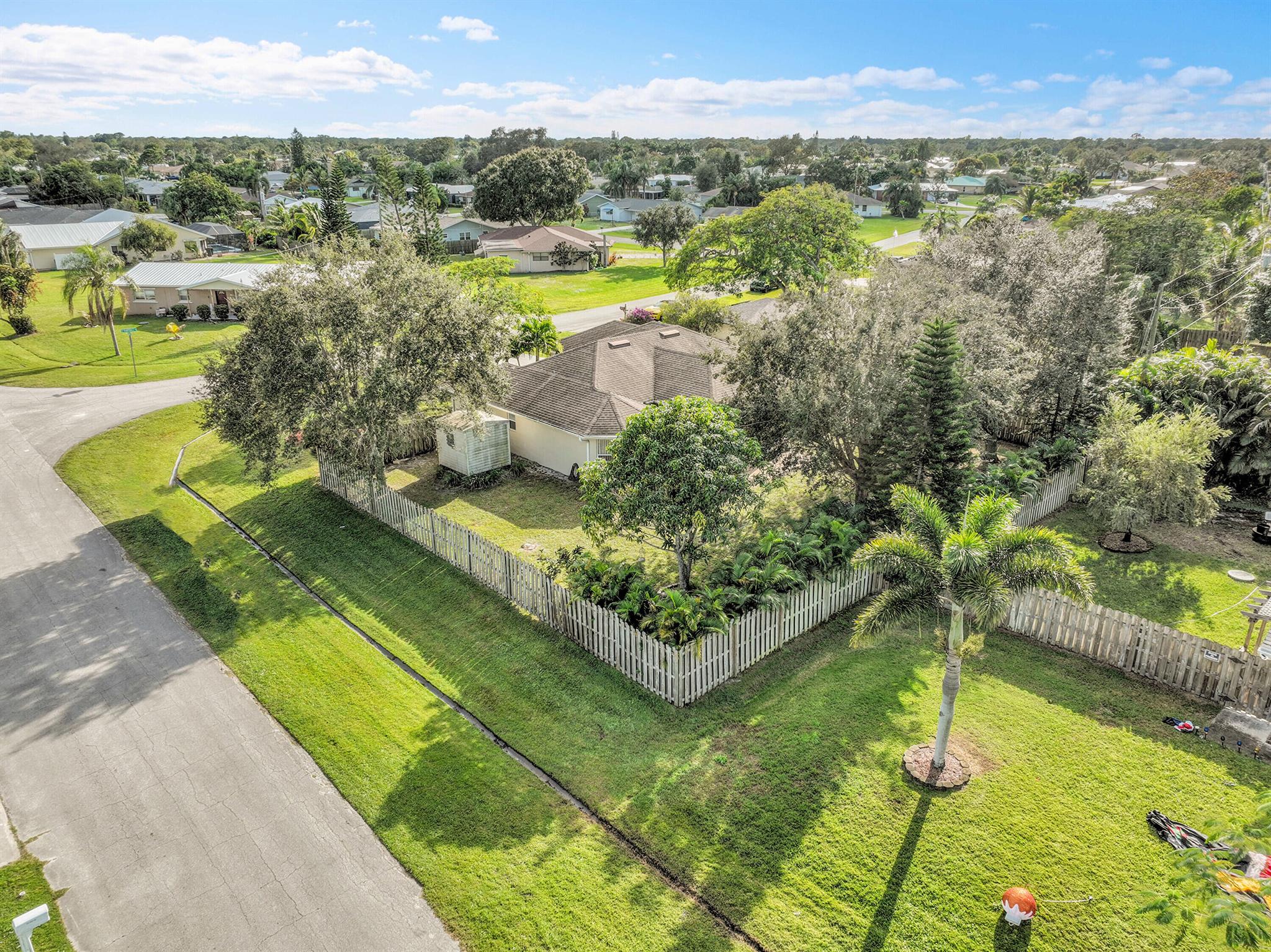 579 SE Marydale Ter Port St Lucie, FL 34983