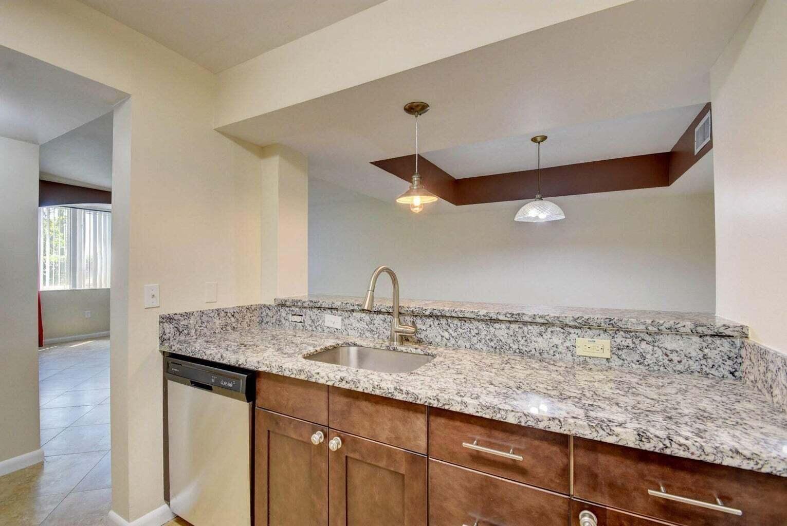 900 Scotia Dr #105 Hypoluxo, FL 33462