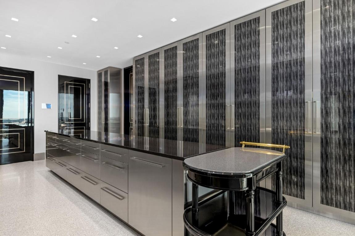 1100 S Flagler #2401/2402 West Palm Beach, FL 33401