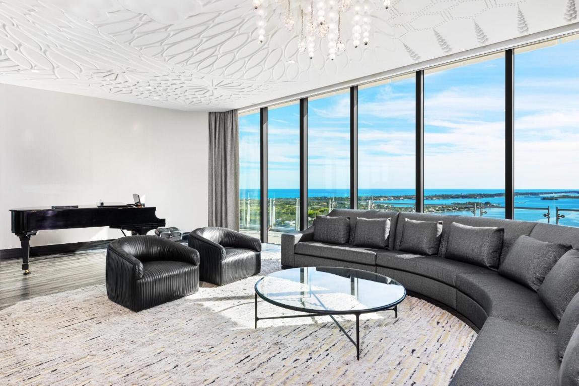 1100 S Flagler #2401/2402 West Palm Beach, FL 33401