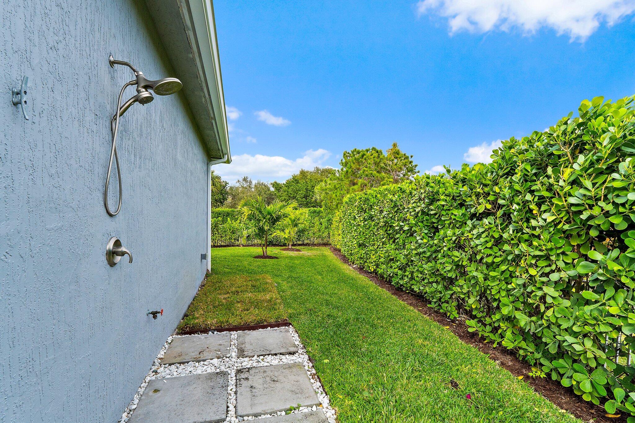 139 Shores Pointe Jupiter, FL 33458