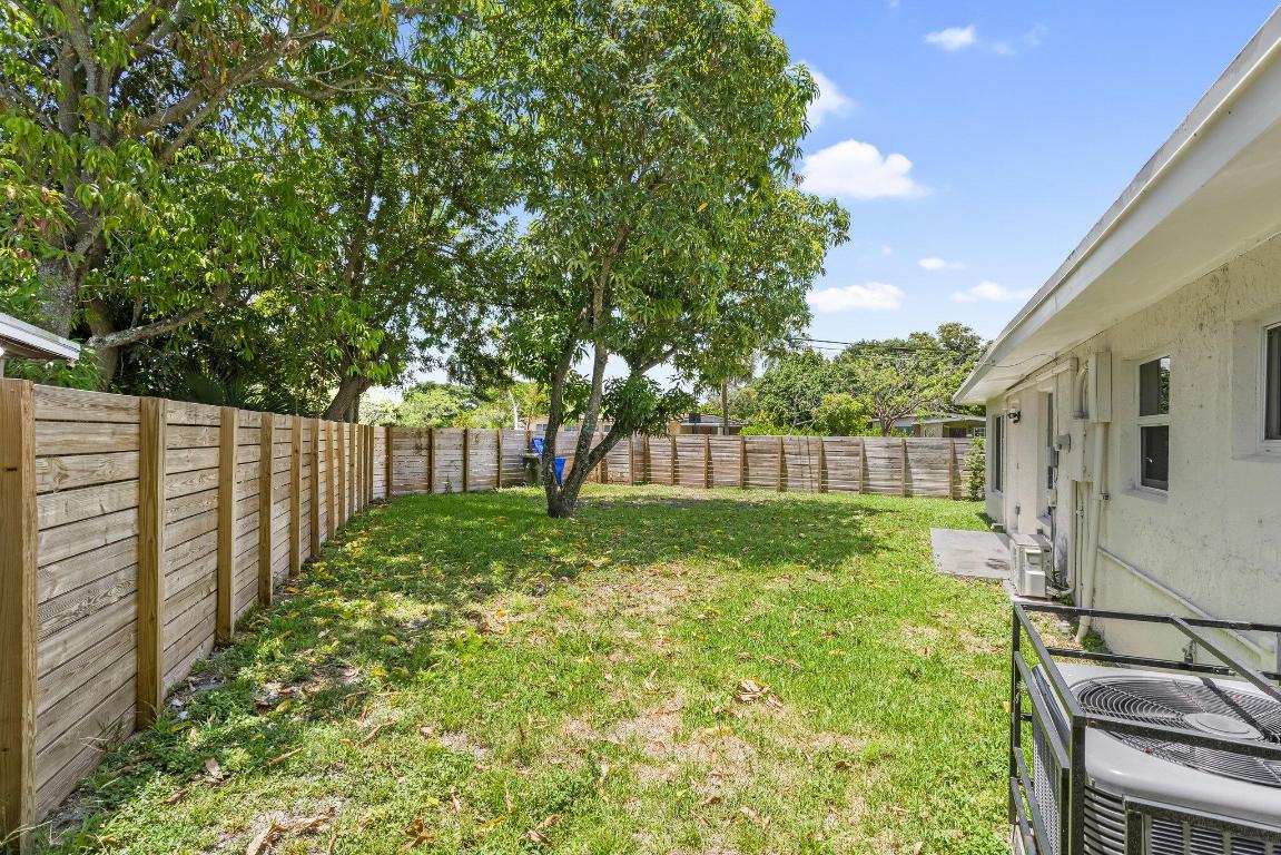 1530 NW 18th Fort Lauderdale, FL 33311