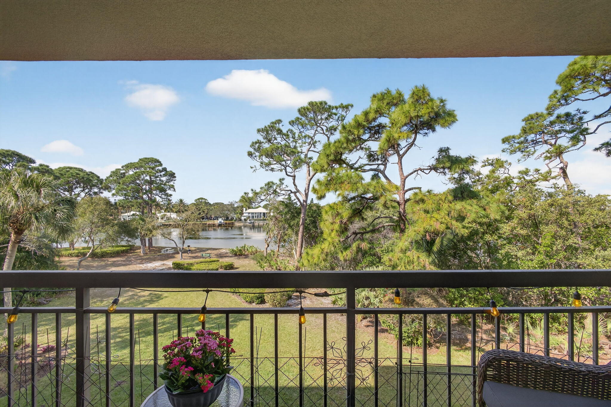 1901 Marina Isle #304 Jupiter, FL 33477