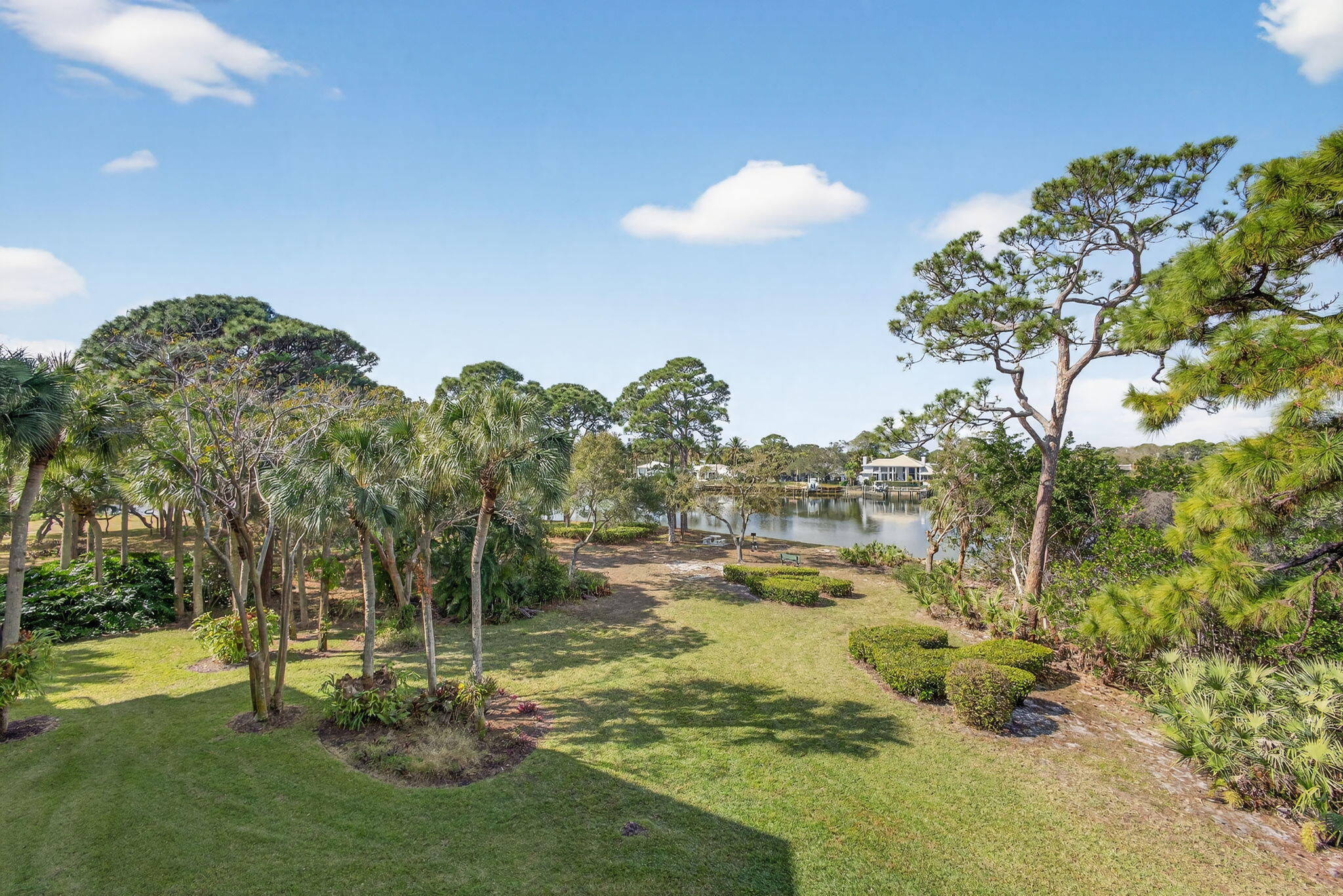 1901 Marina Isle #304 Jupiter, FL 33477