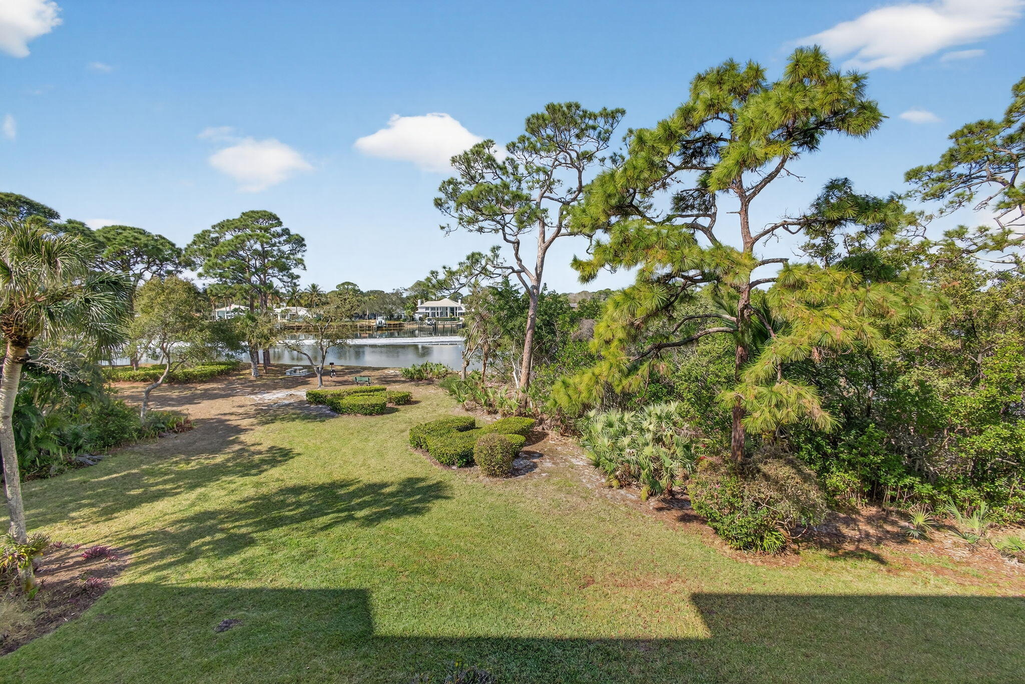 1901 Marina Isle #304 Jupiter, FL 33477