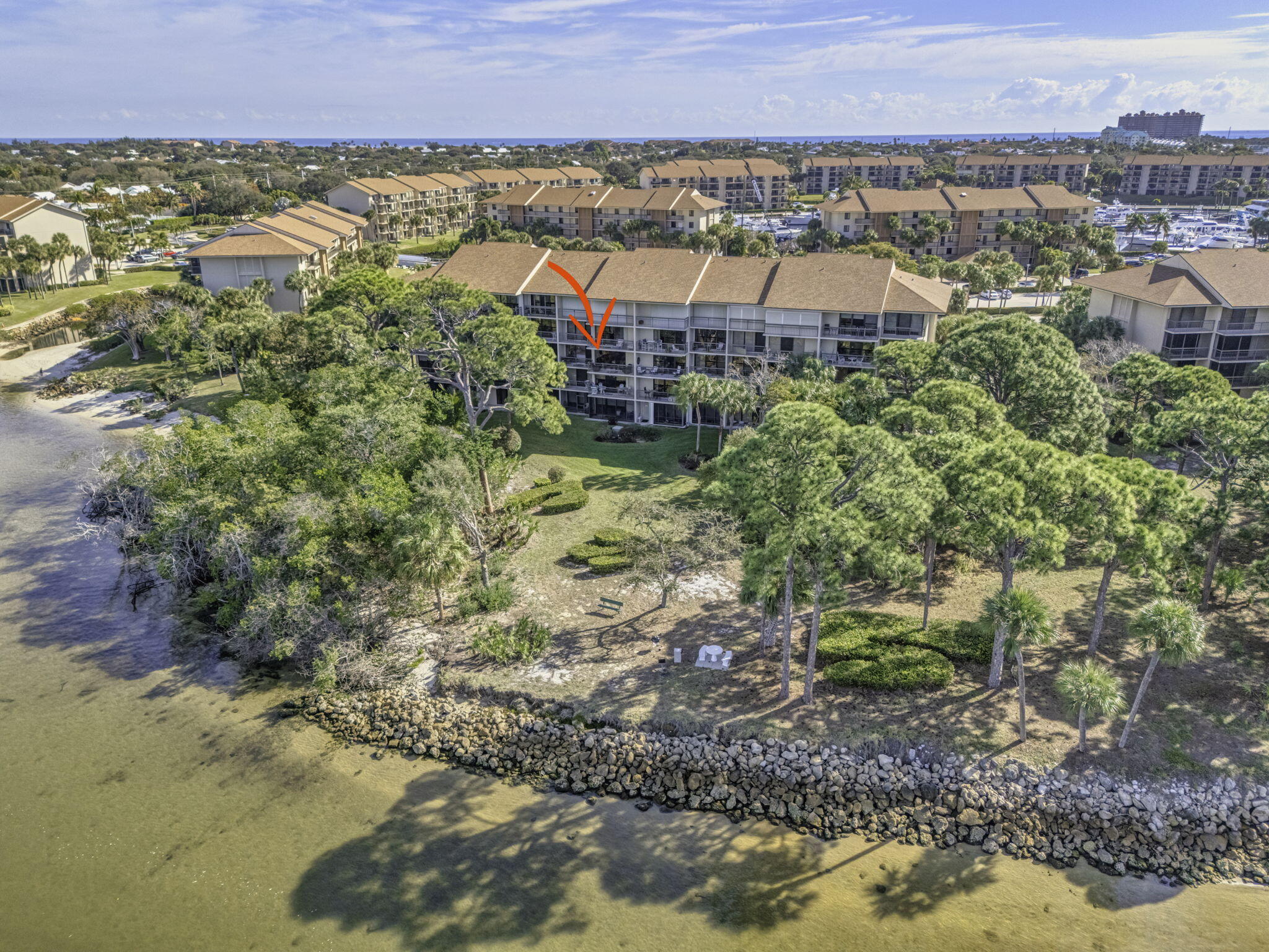 1901 Marina Isle #304 Jupiter, FL 33477
