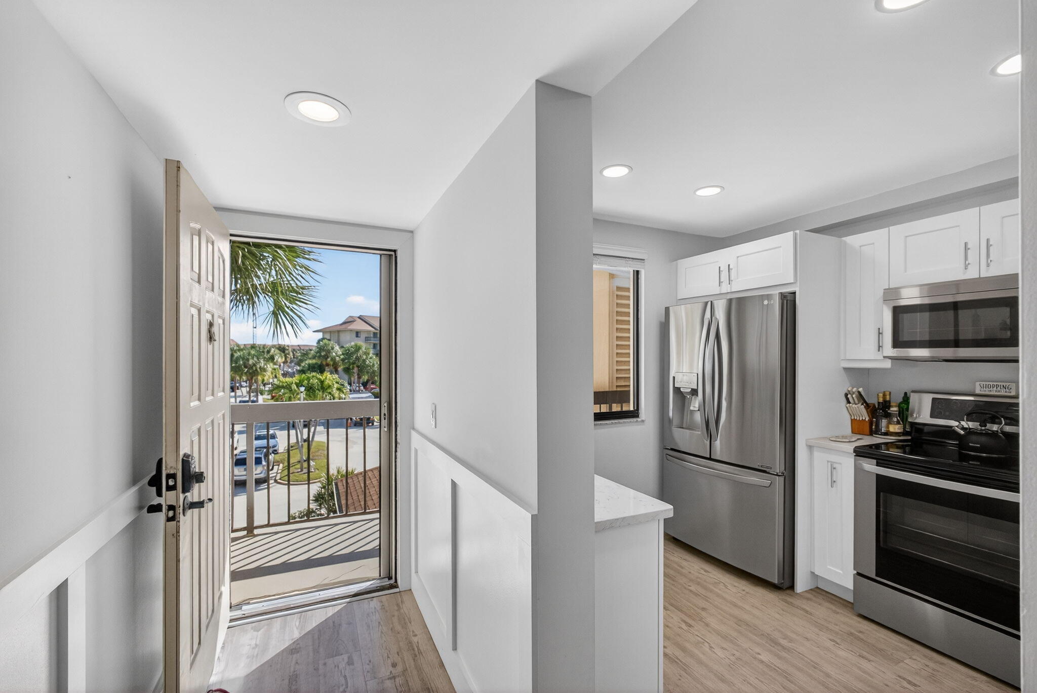 1901 Marina Isle #304 Jupiter, FL 33477