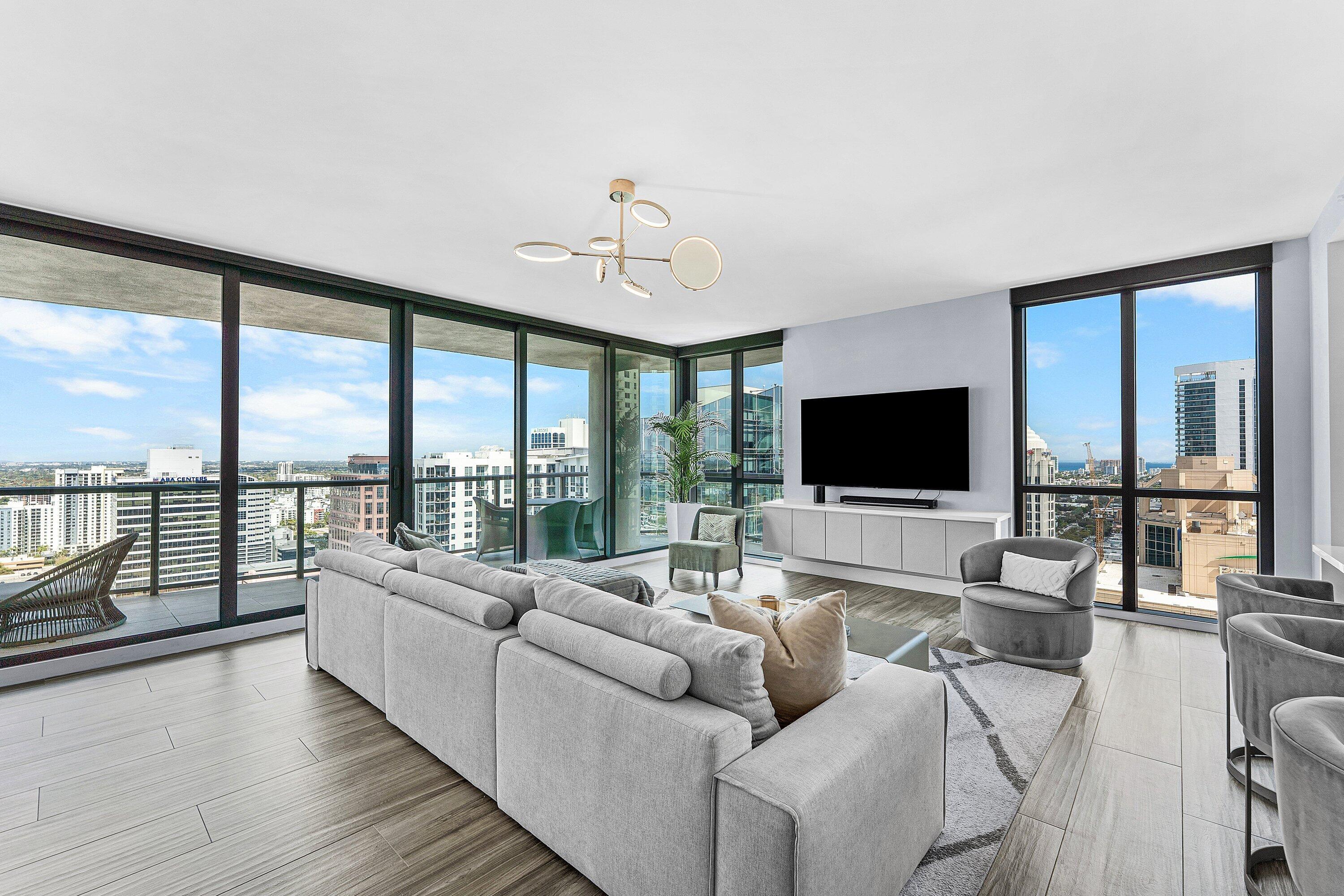 100 E Las Olas #3001 Fort Lauderdale, FL 33301