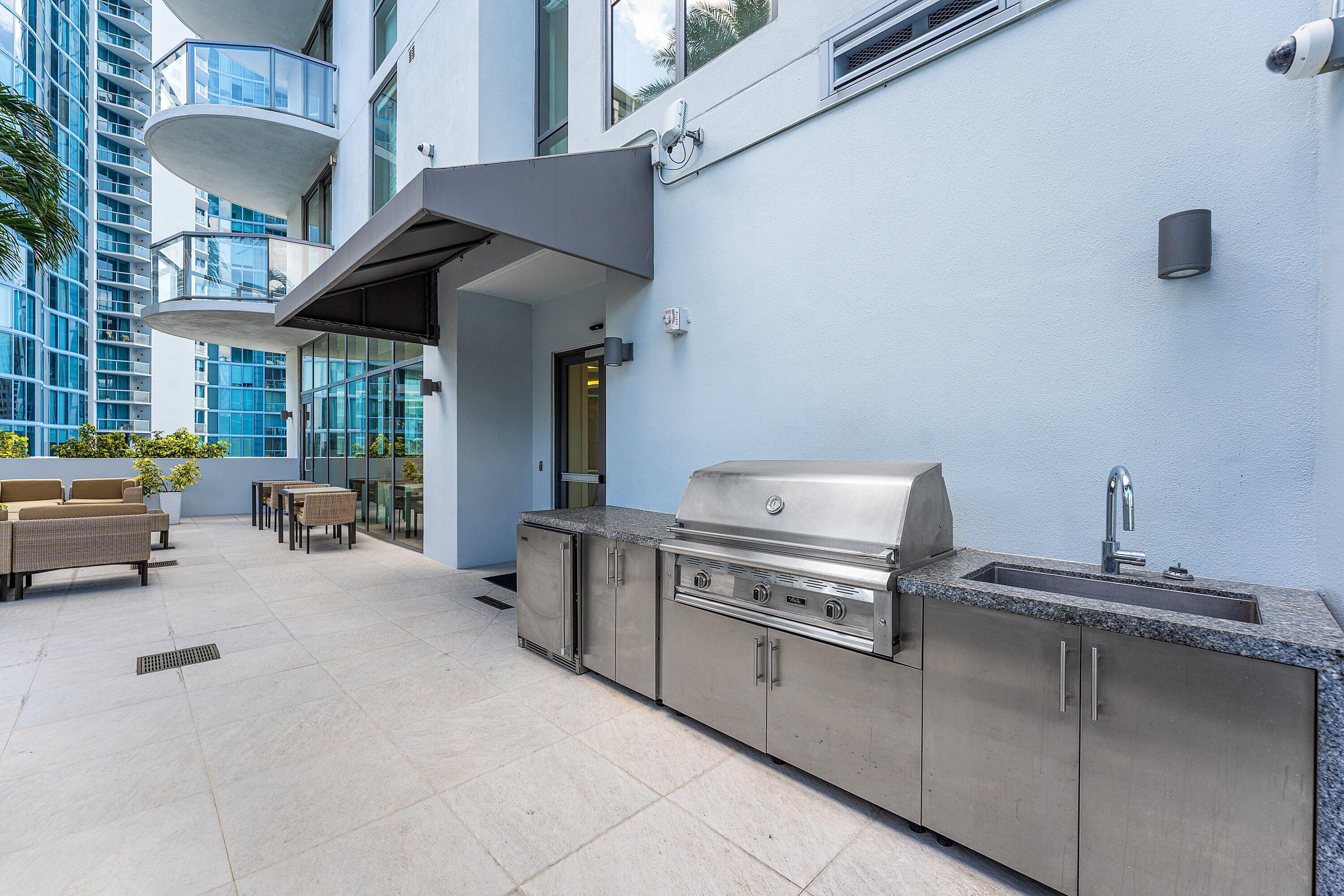 100 E Las Olas #3001 Fort Lauderdale, FL 33301