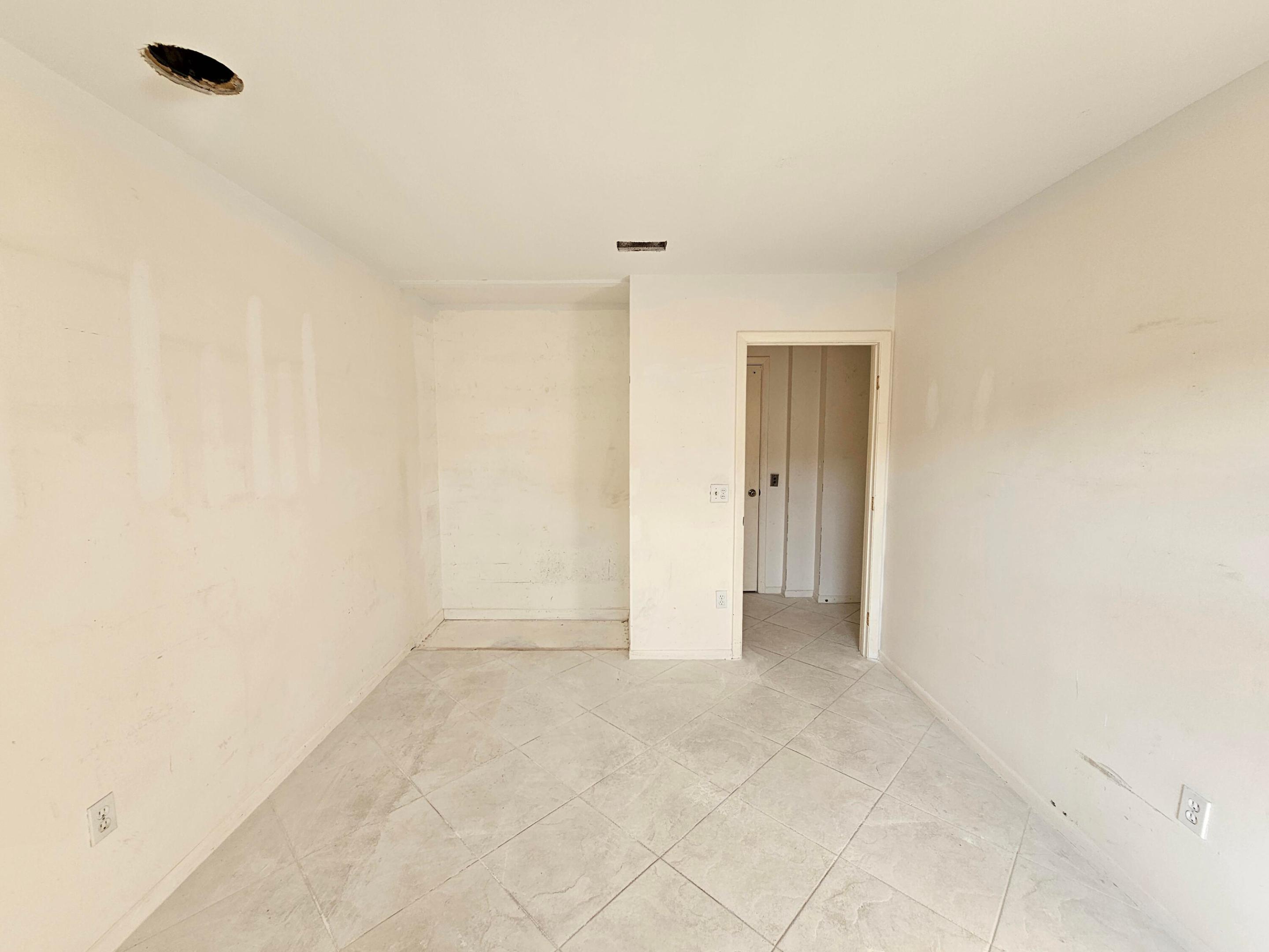 5235 Europa #O Boynton Beach, FL 33437