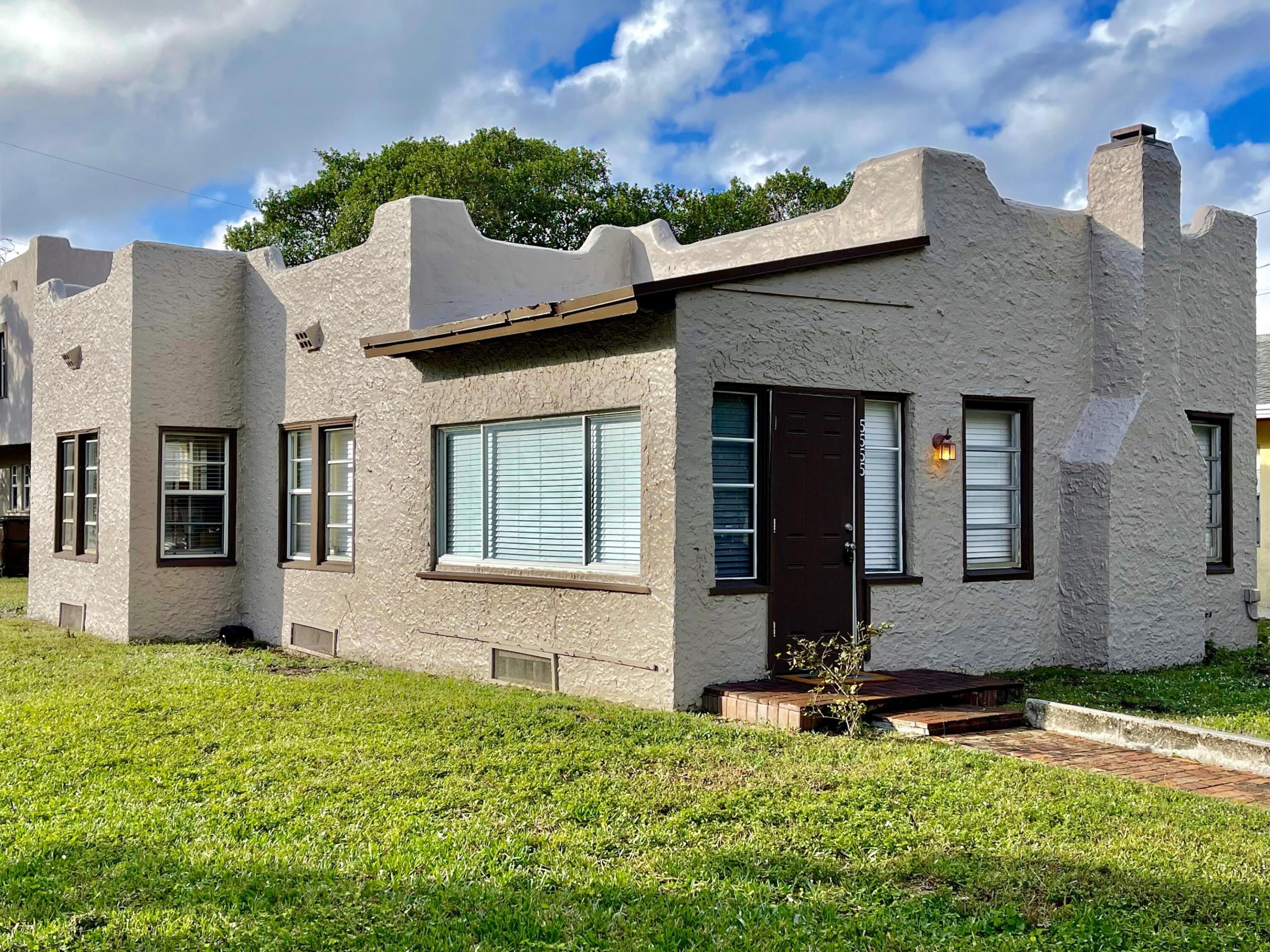 5555 Garden #Sfh With A Detached Apt.