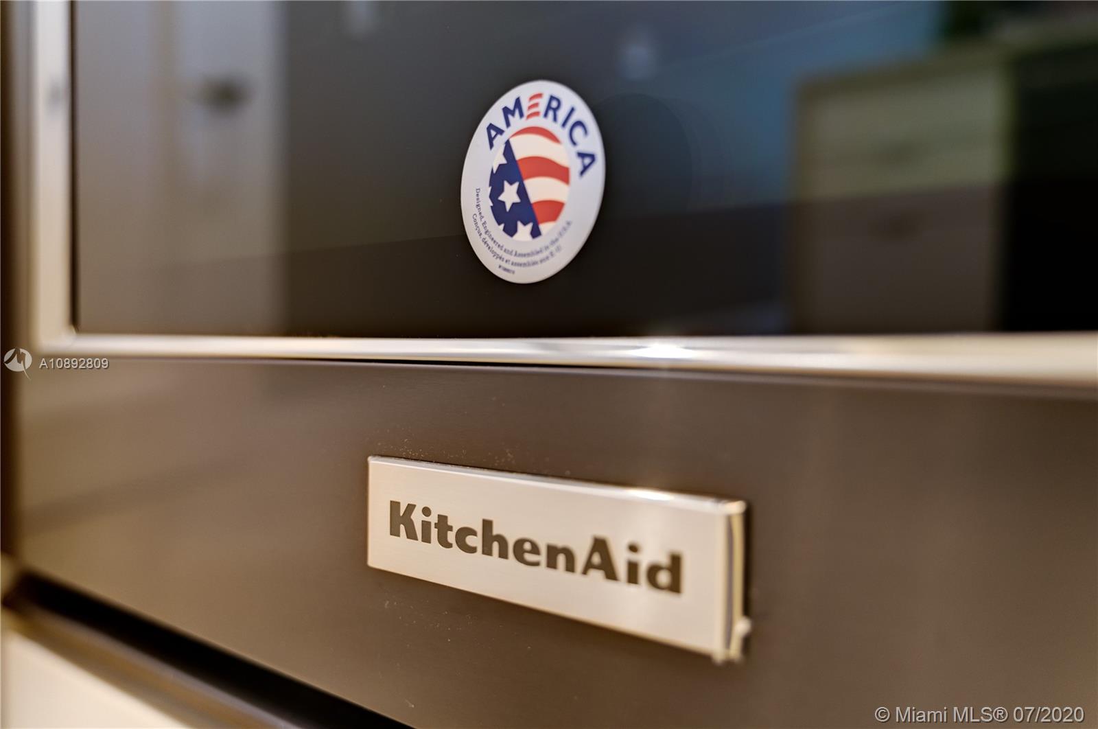 image Trump Towers I14