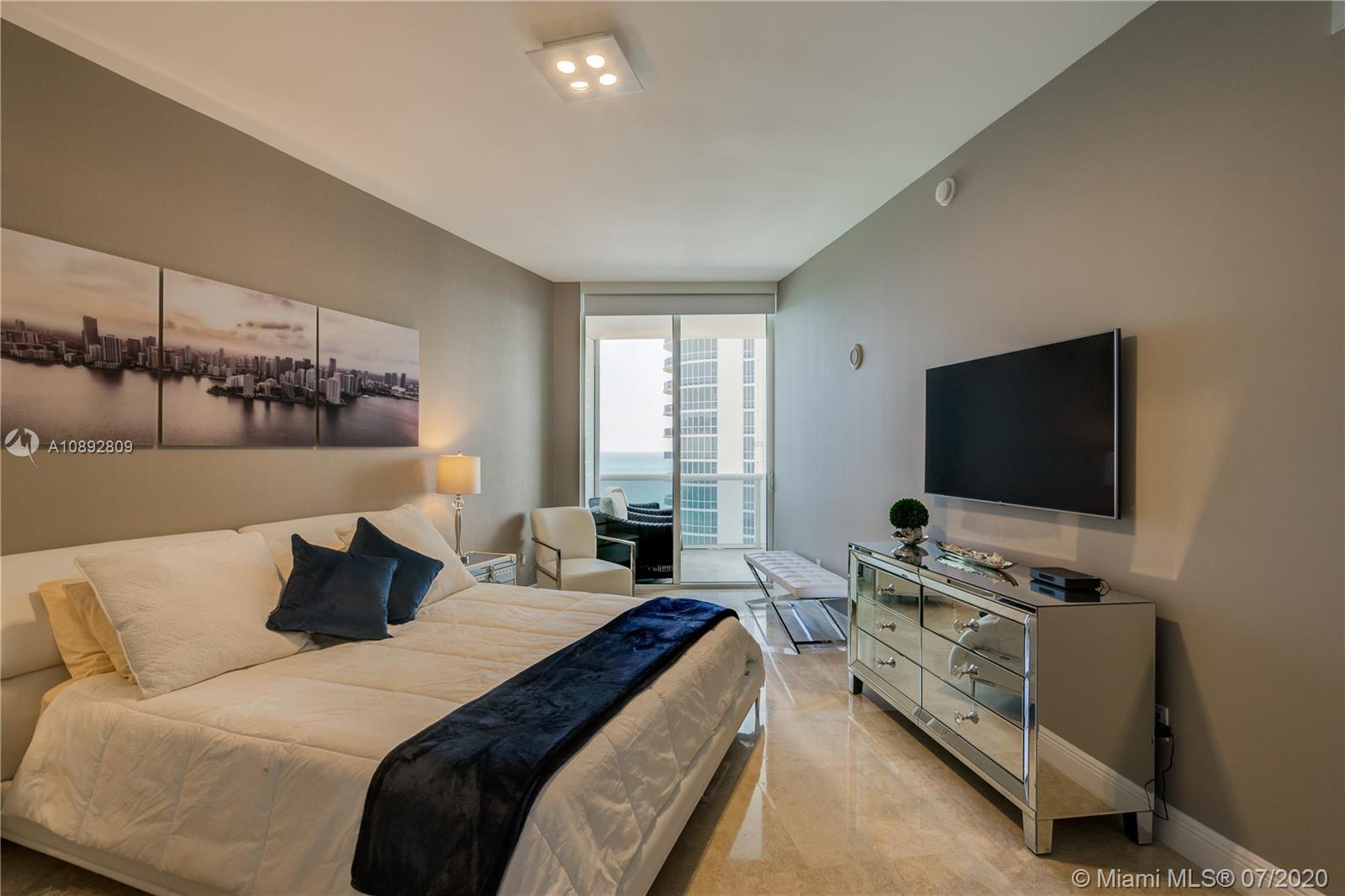 image Trump Towers I18