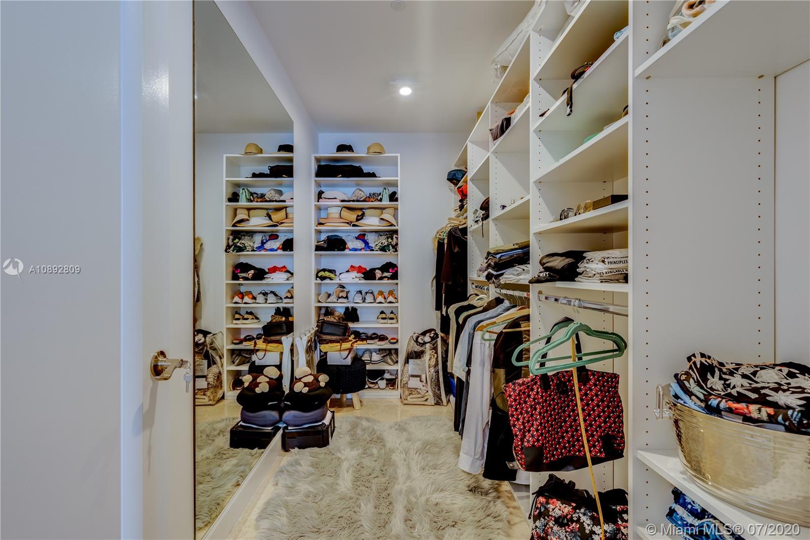 image Trump Towers I19