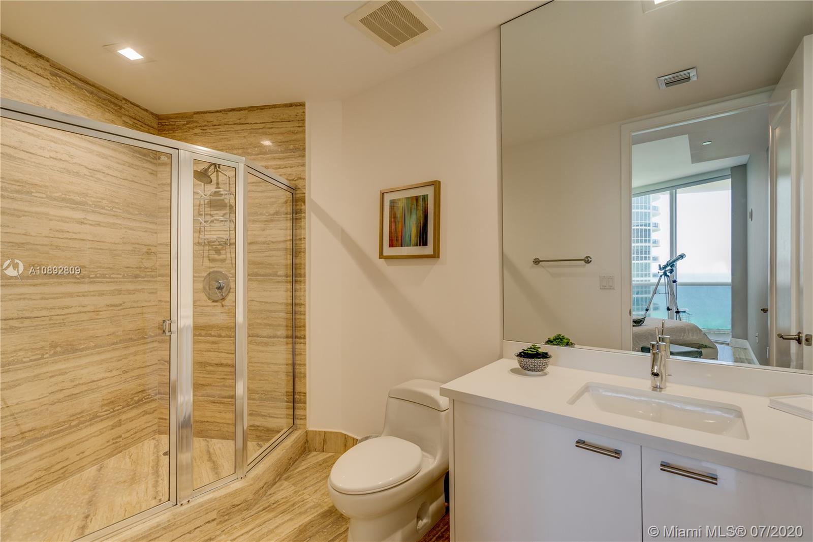 image Trump Towers I27