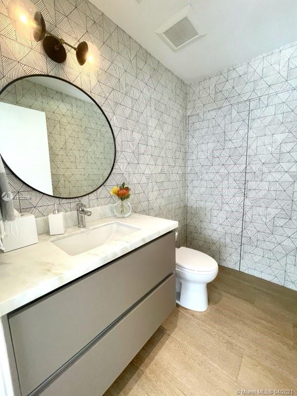 5720 Granada Blvd Coral Gables, FL 33146