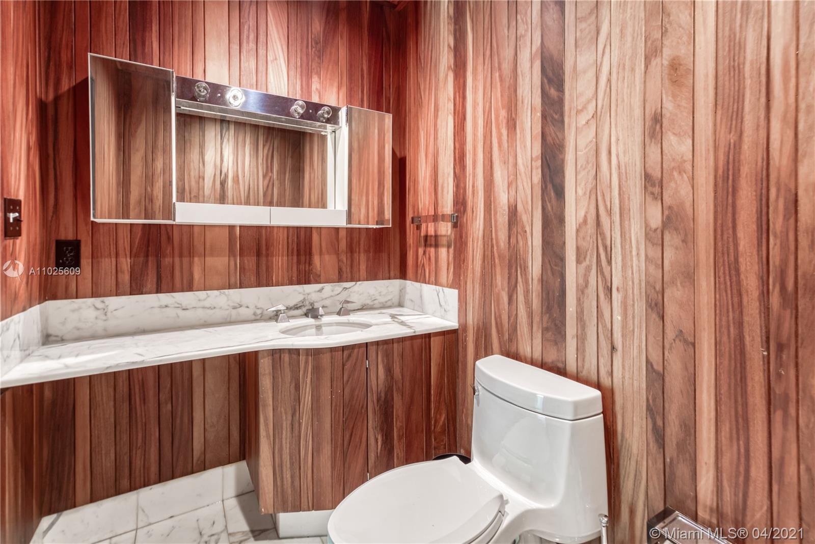 4141 La Playa Blvd Miami, FL 33133