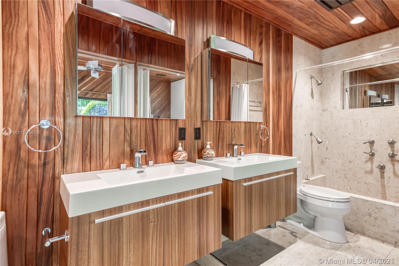 4141 La Playa Blvd Miami, FL 33133