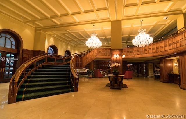 5225 Collins Avenue #408