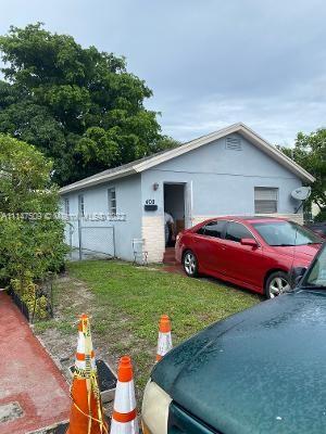 408 NW 9th St
