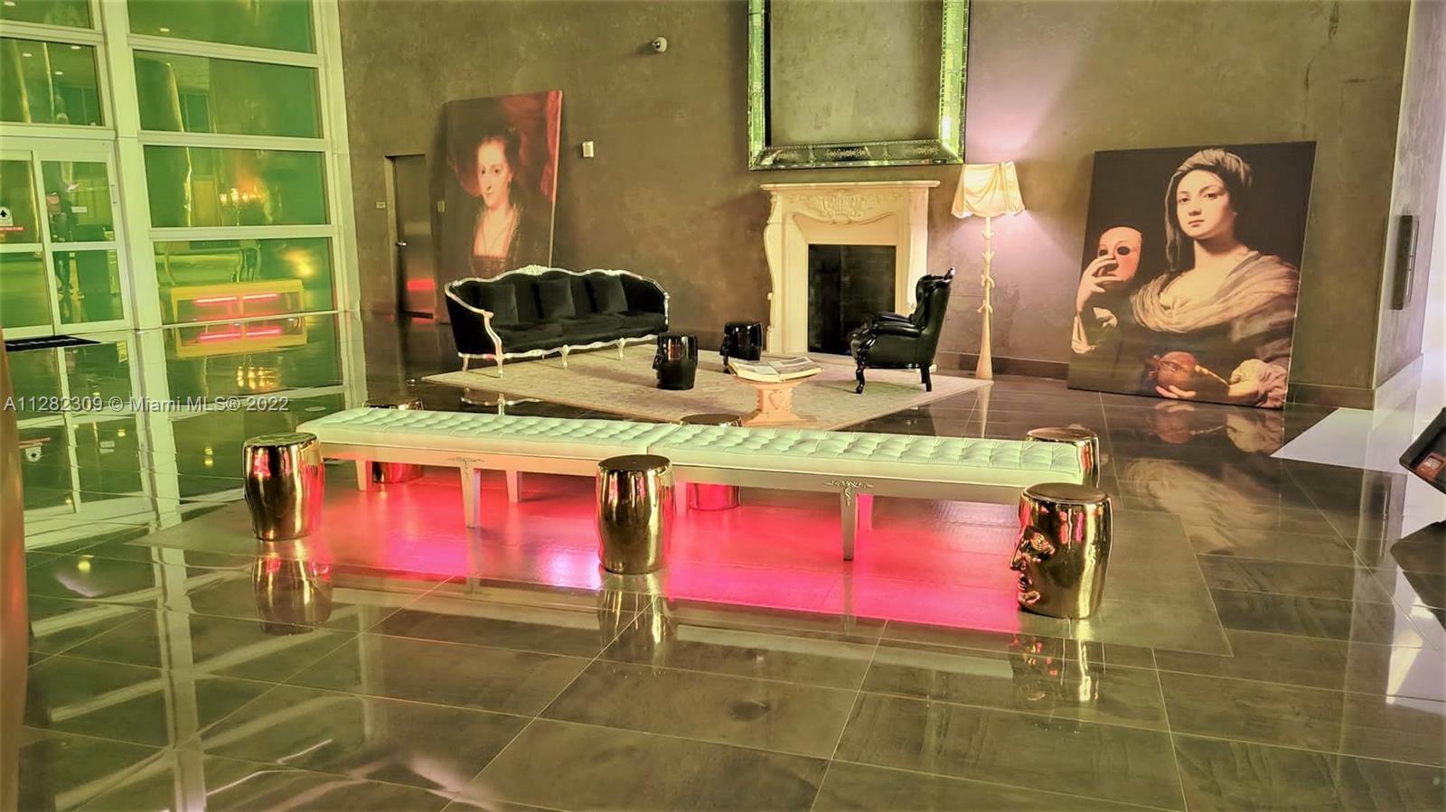 image Icon Brickell I20