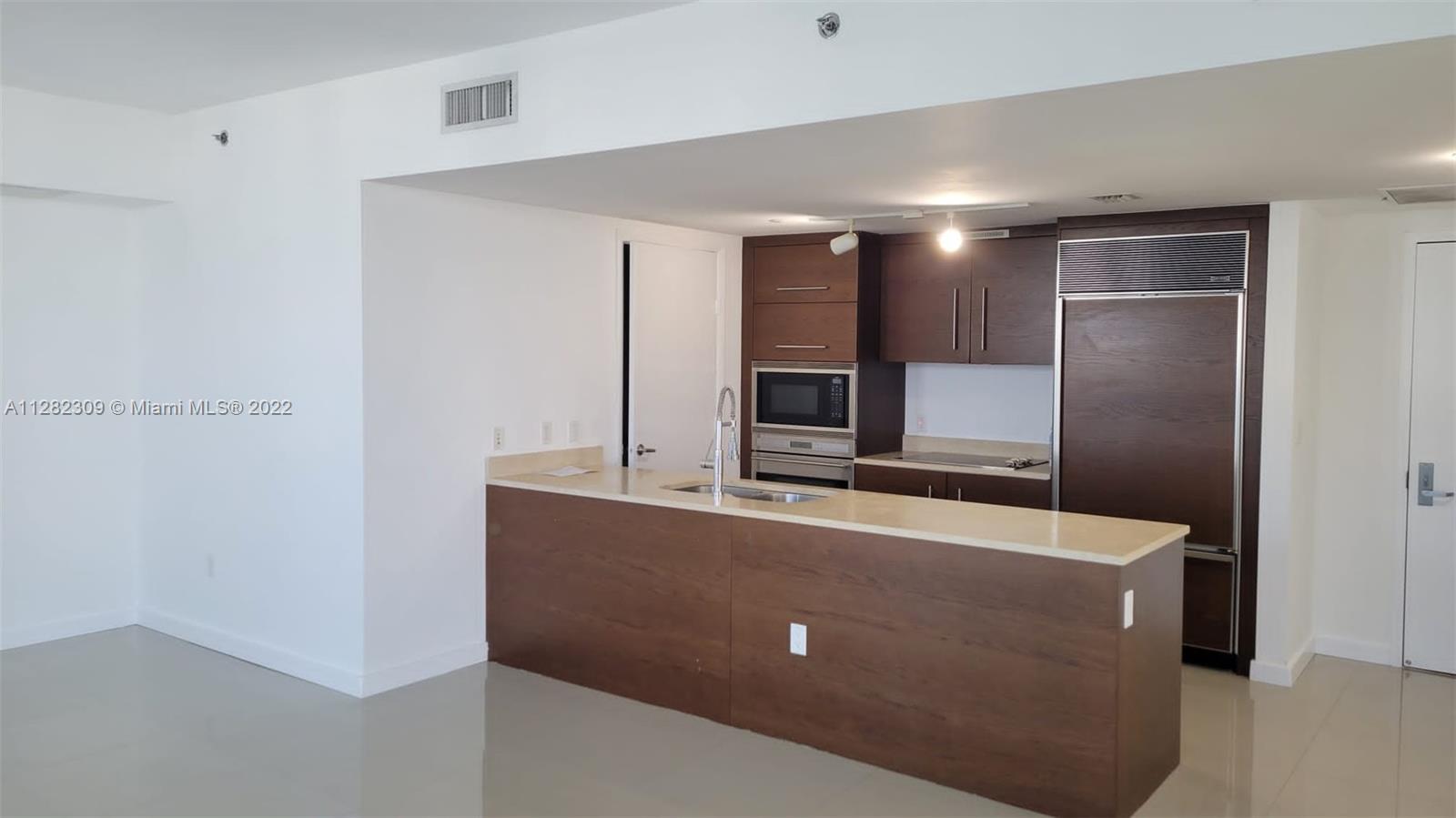 image Icon Brickell I8