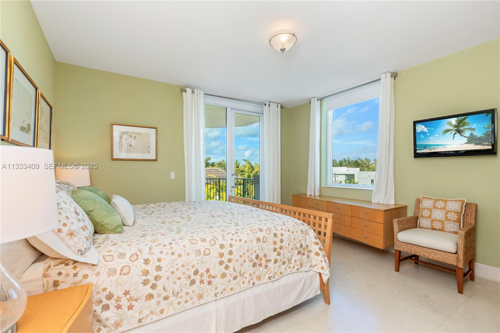 1660 W Glencoe St #302 Coconut Grove, FL 33133