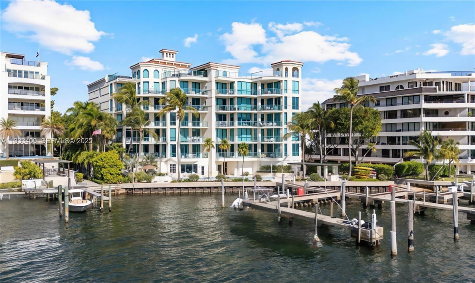 1660 W Glencoe St #302 Coconut Grove, FL 33133