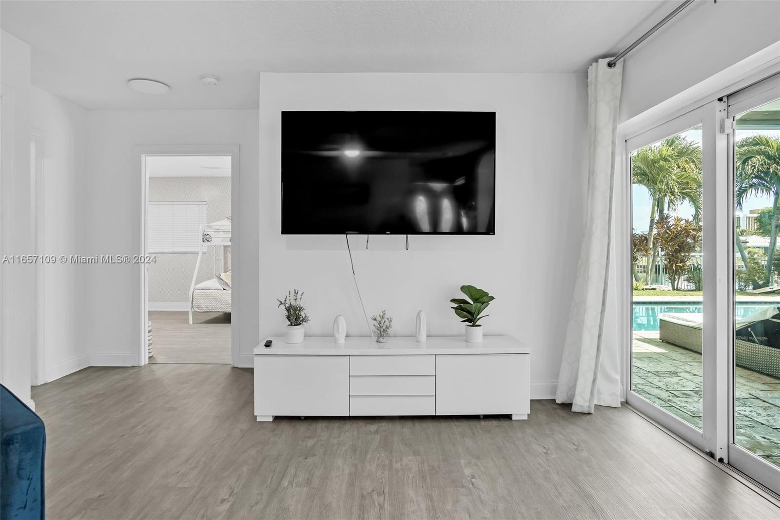 5220 NE 26th Ave Fort Lauderdale, FL 33308