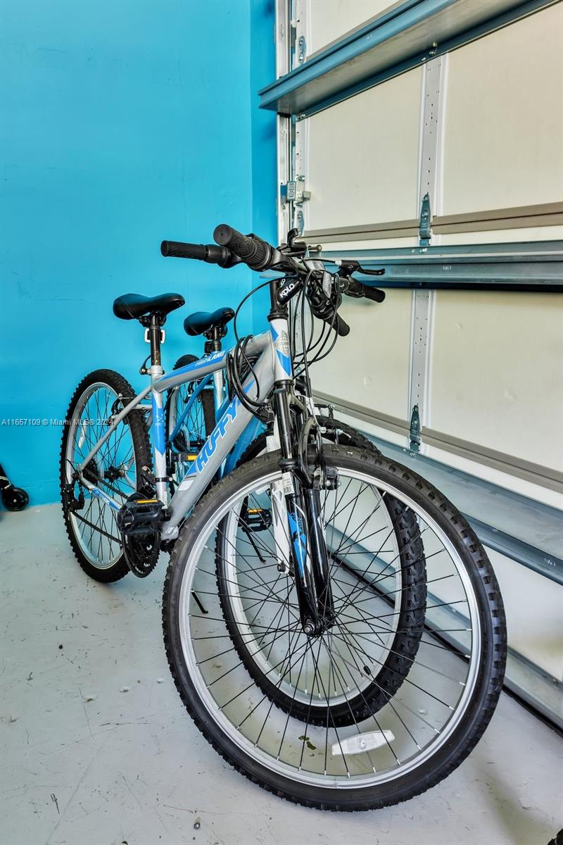 5220 NE 26th Ave Fort Lauderdale, FL 33308