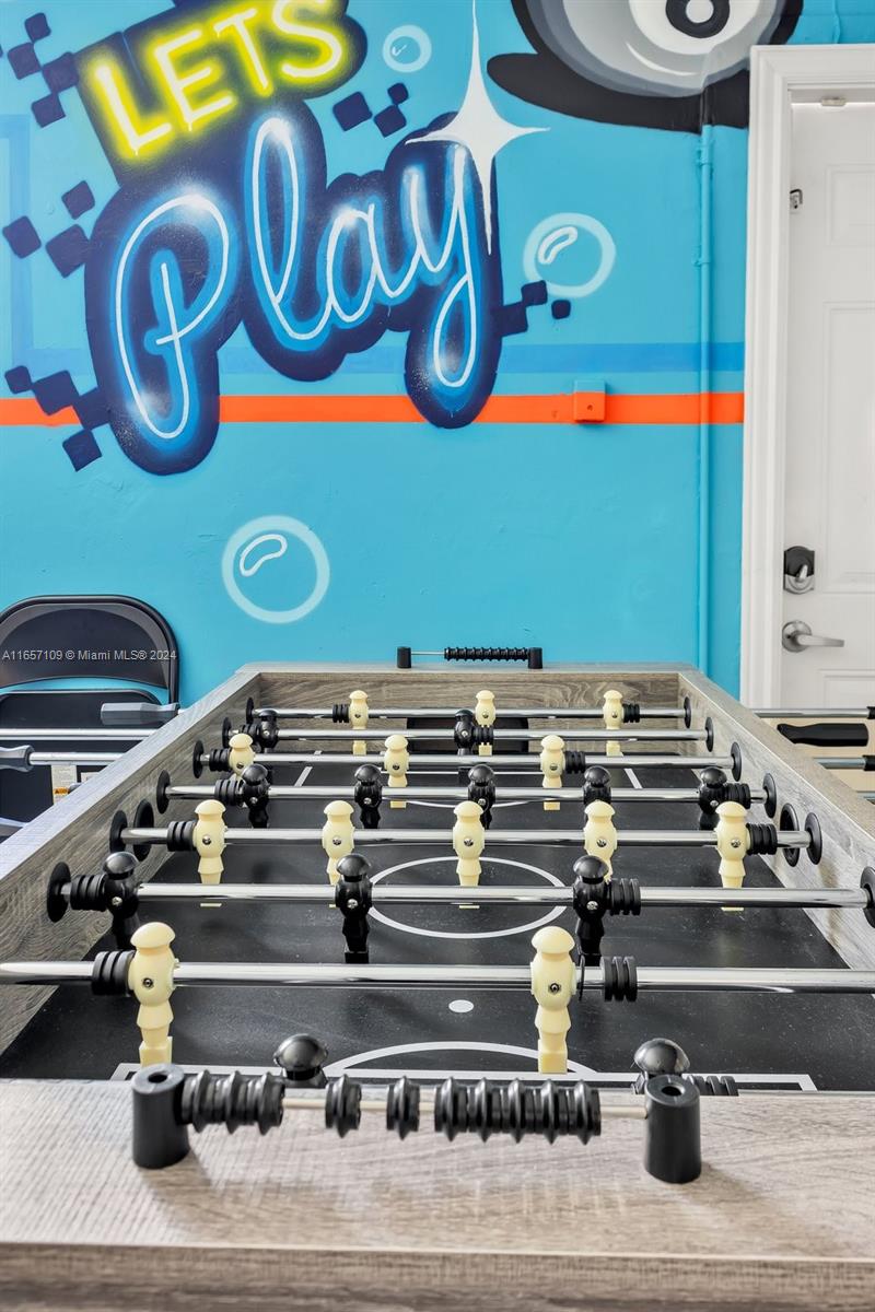 5220 NE 26th Ave Fort Lauderdale, FL 33308