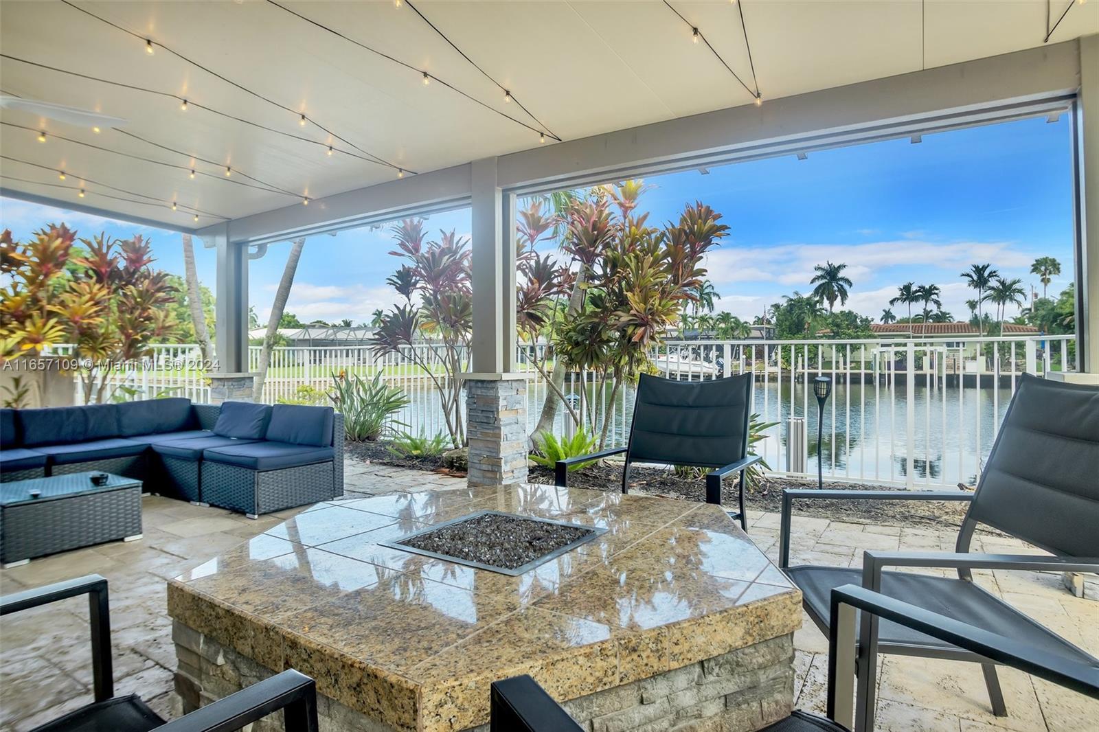 5220 NE 26th Ave Fort Lauderdale, FL 33308