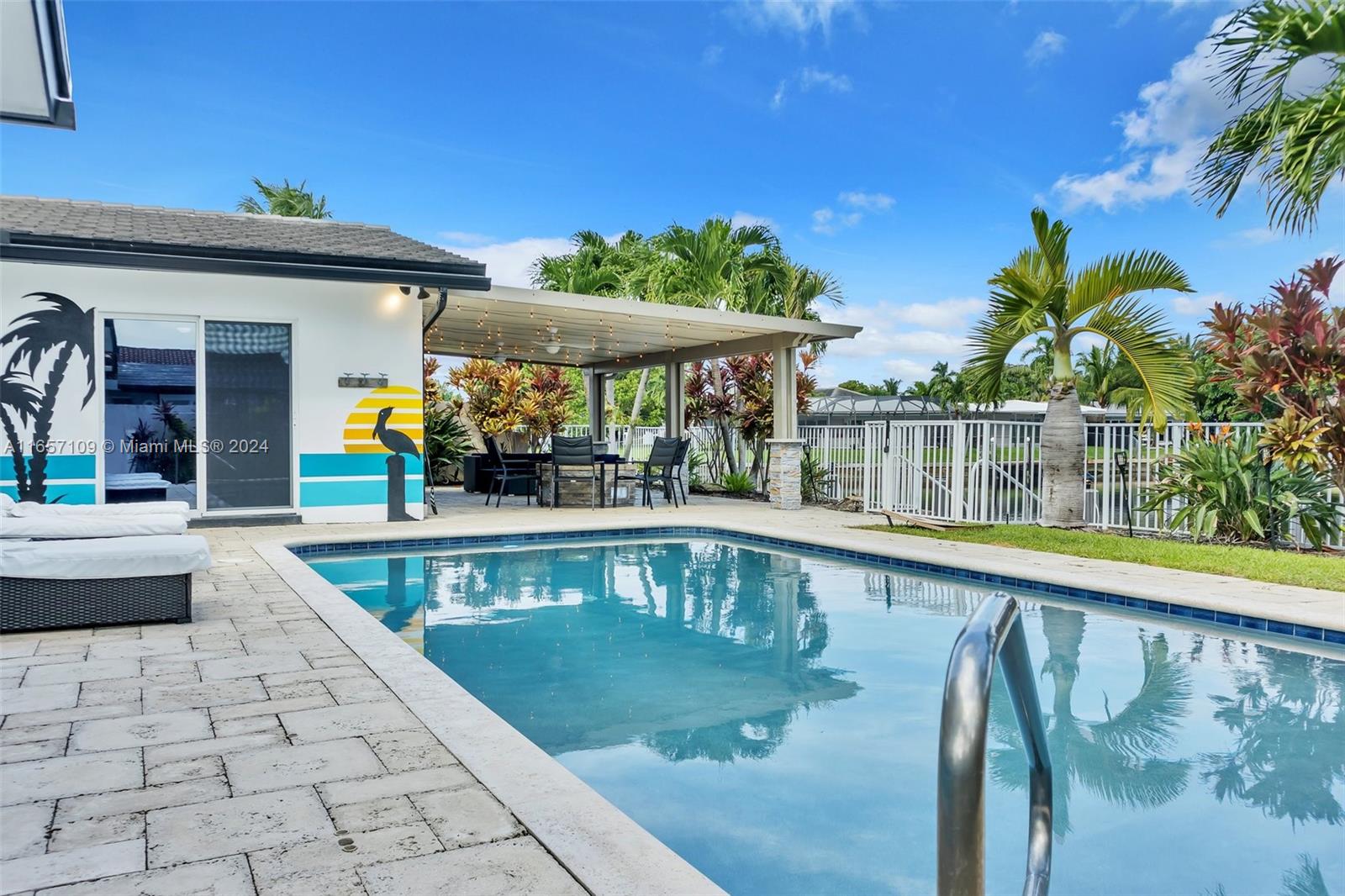 5220 NE 26th Ave Fort Lauderdale, FL 33308