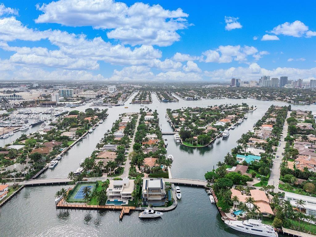 1400 W Lake Dr Fort Lauderdale, FL 33316 1400 W Lake Dr Fort Lauderdale, FL 33316