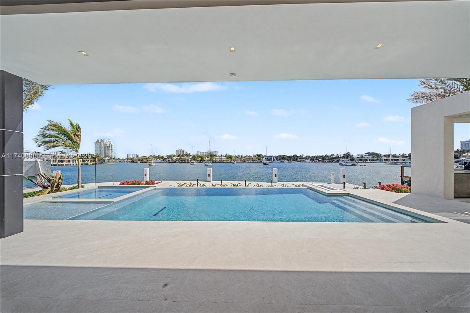 1400 W Lake Dr Fort Lauderdale, FL 33316