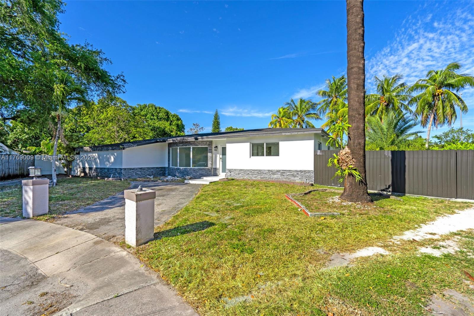 5241 Redwood Ct,Plantation, FL 33317