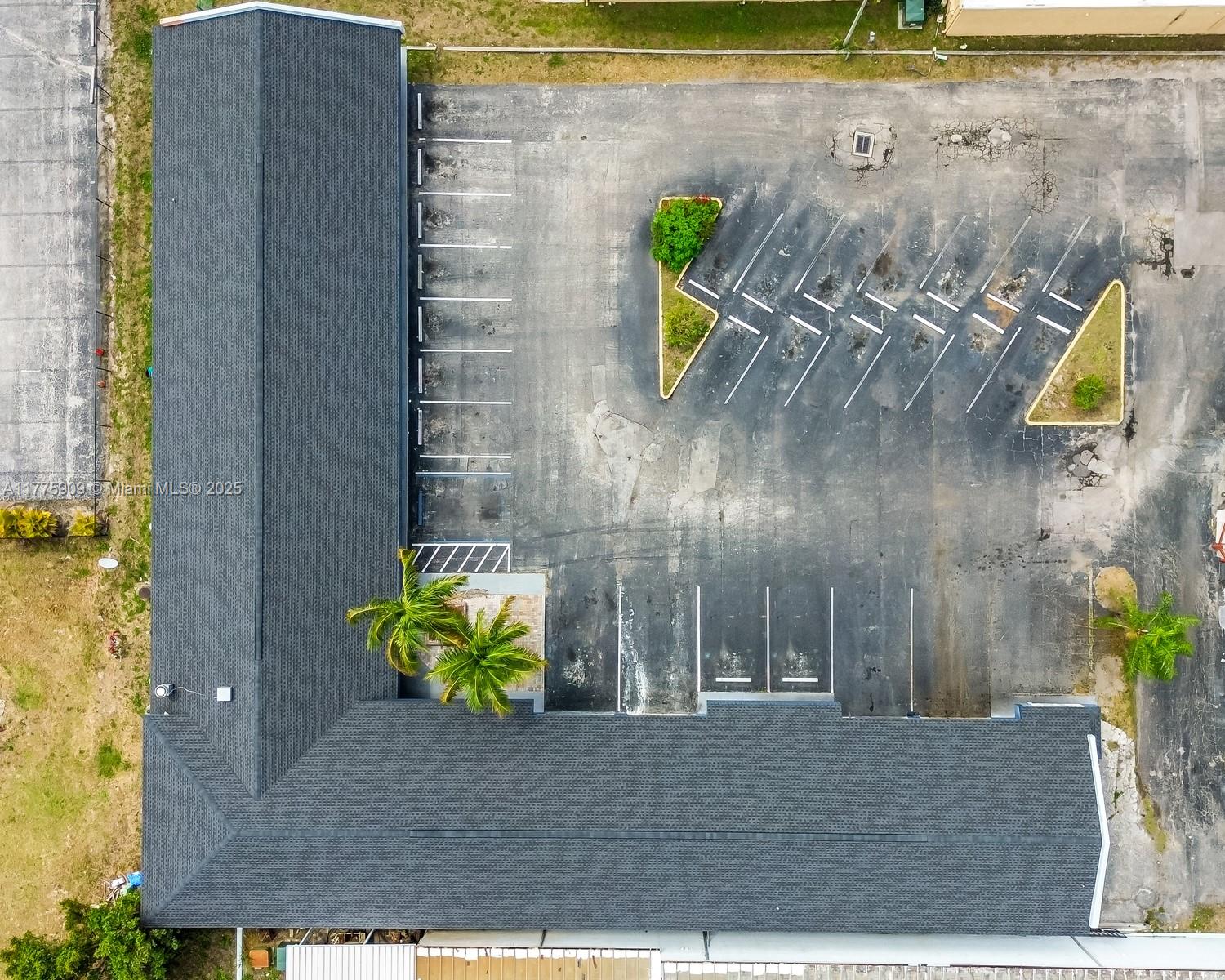 3775 Fowler St Fort Myers, FL 33901