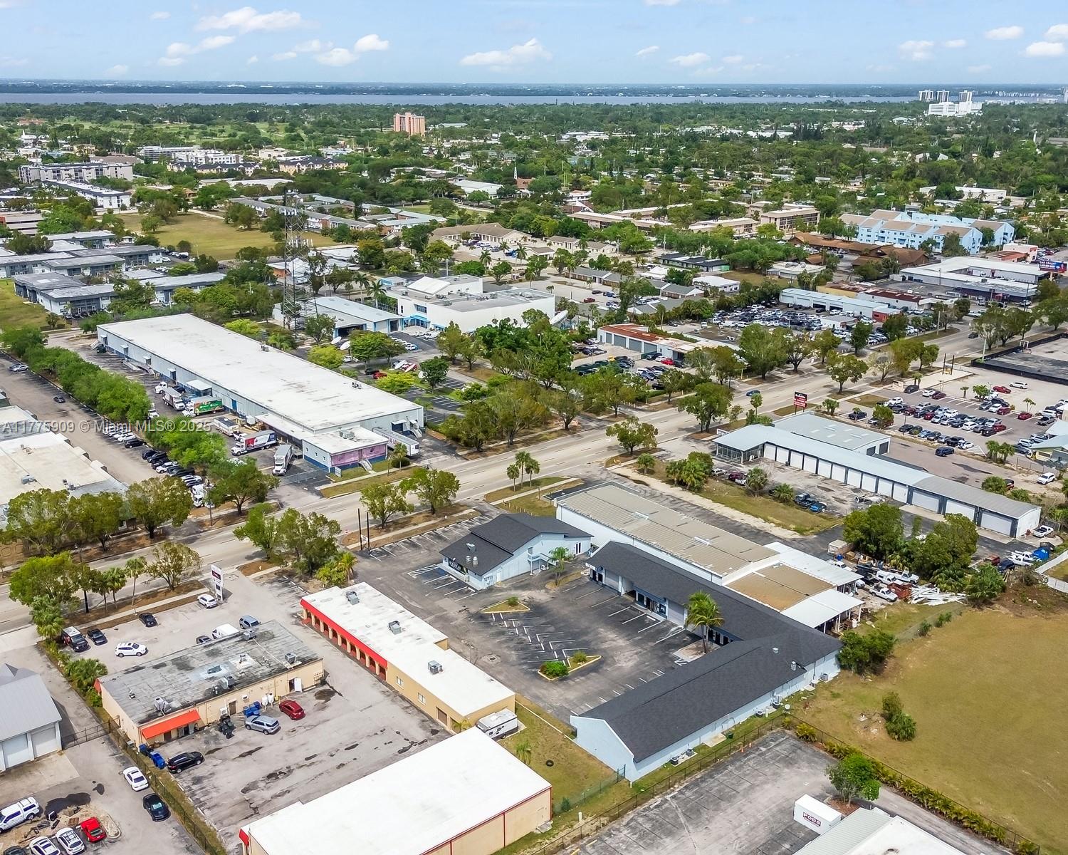 3775 Fowler St Fort Myers, FL 33901