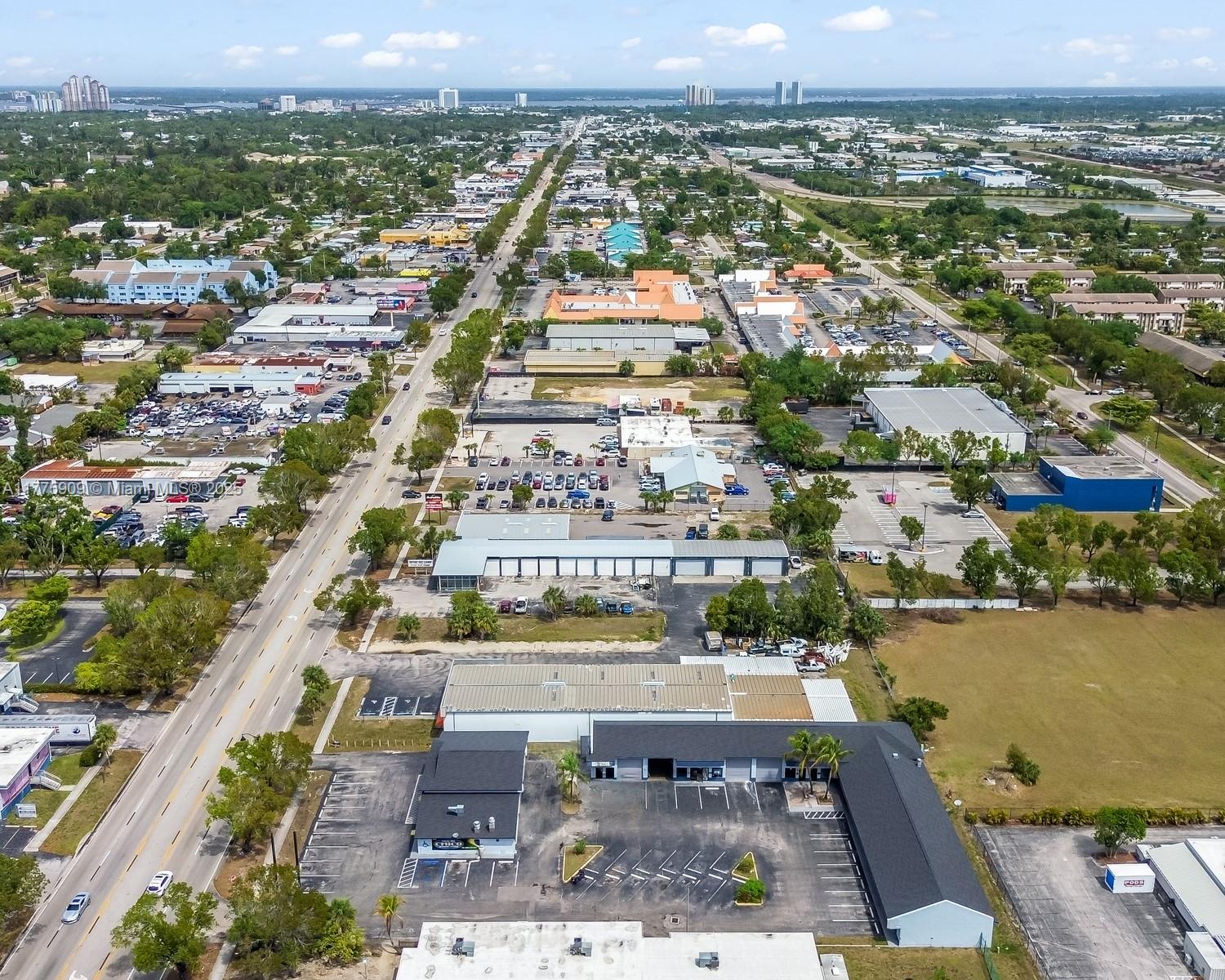 3775 Fowler St Fort Myers, FL 33901