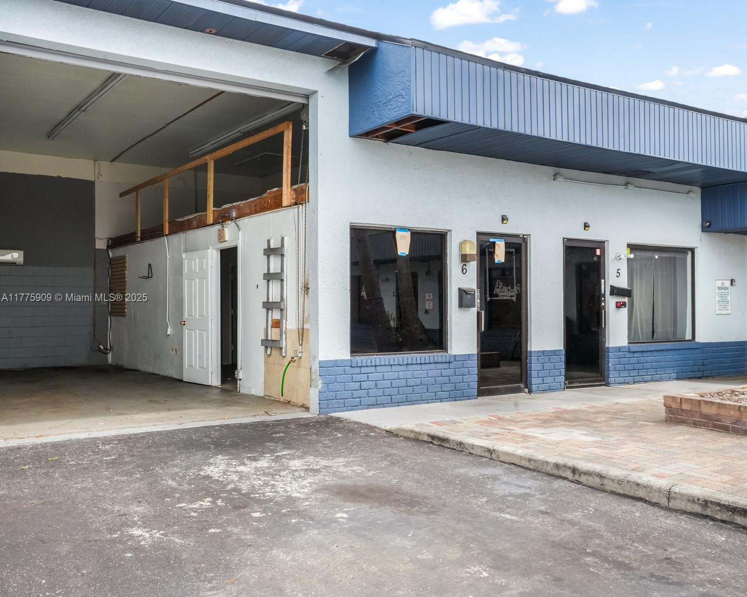 3775 Fowler St Fort Myers, FL 33901