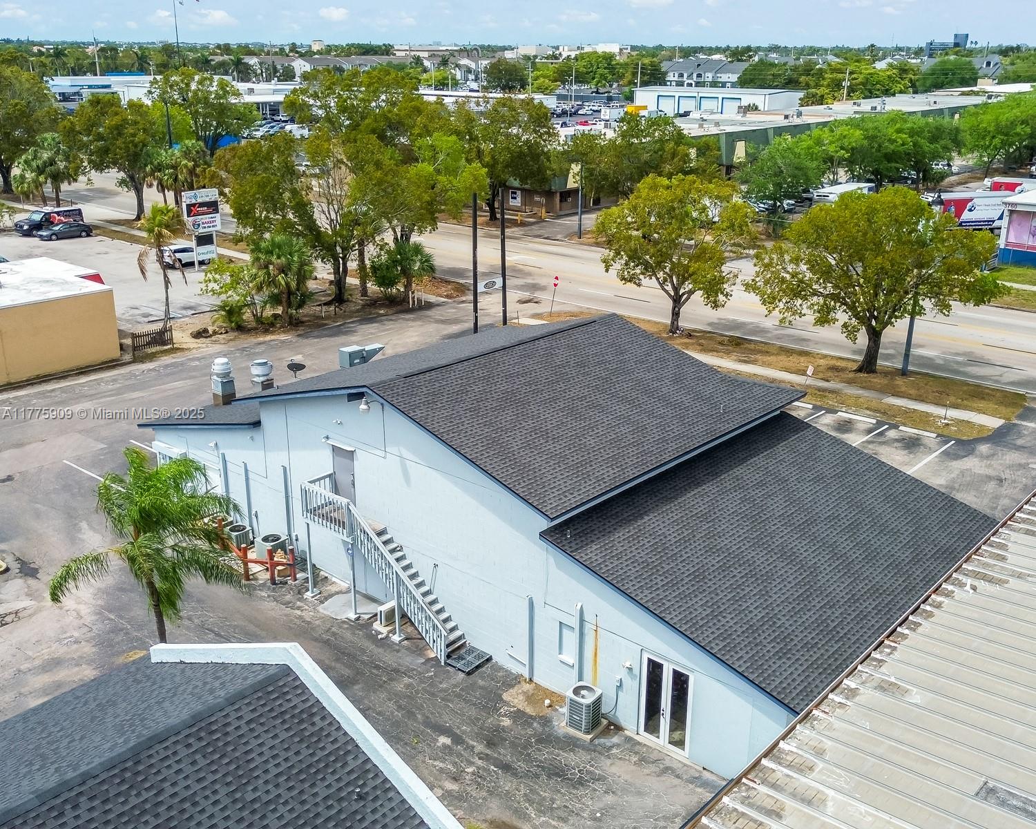 3775 Fowler St Fort Myers, FL 33901