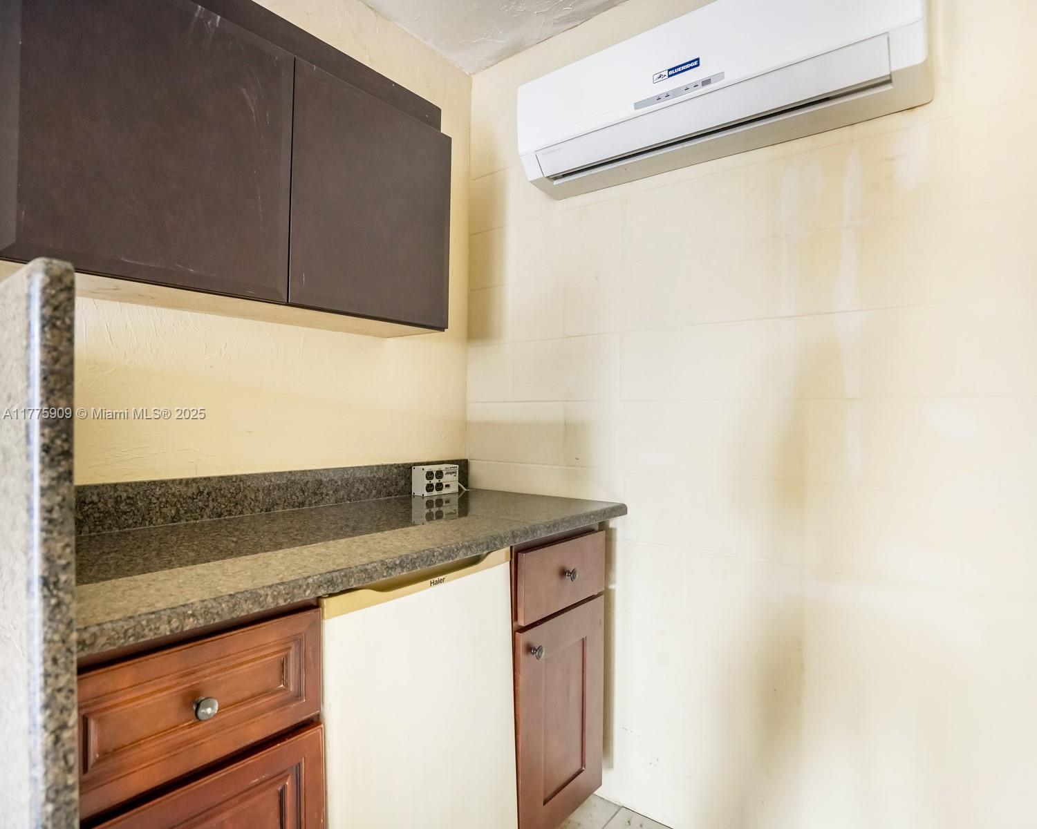 3775 Fowler St Fort Myers, FL 33901