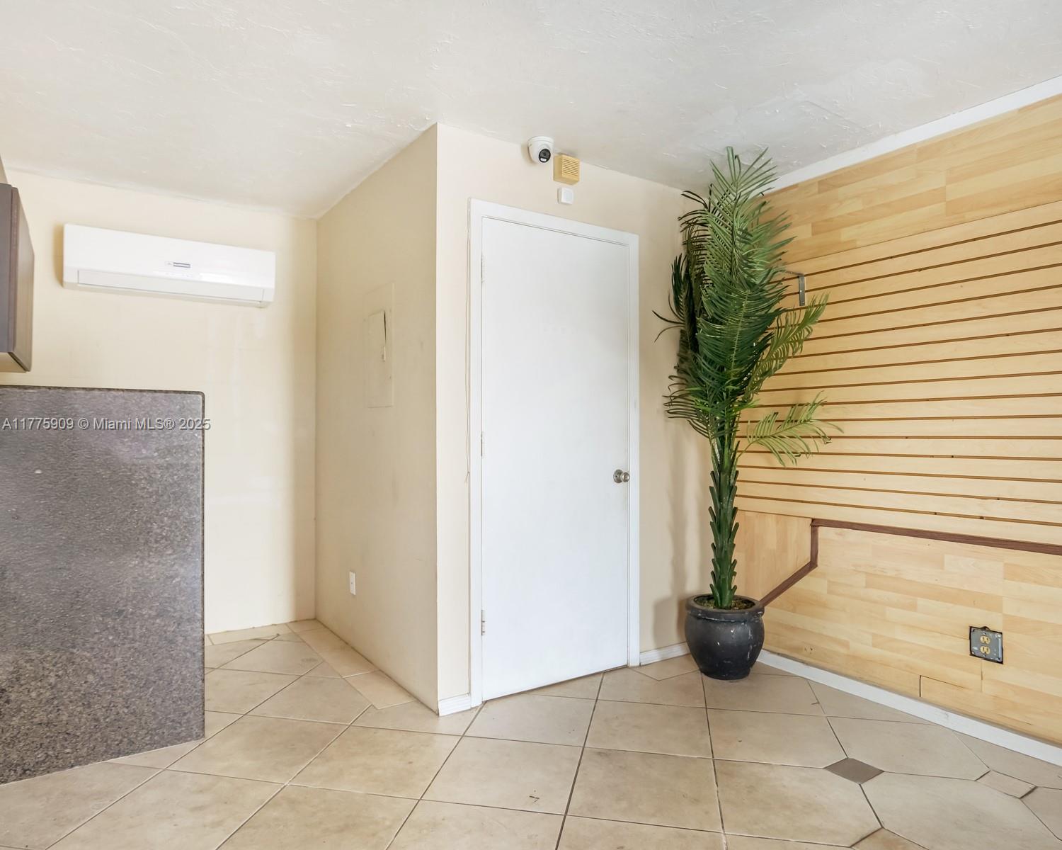 3775 Fowler St Fort Myers, FL 33901