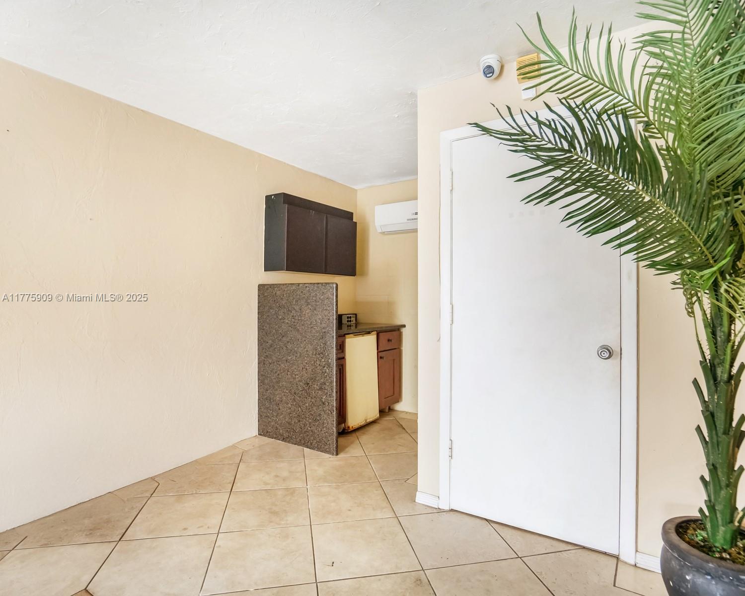 3775 Fowler St Fort Myers, FL 33901