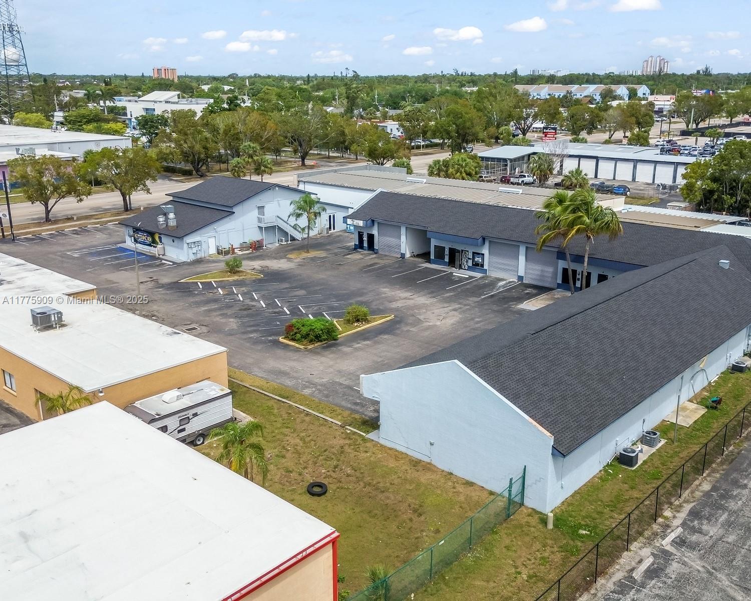 3775 Fowler St Fort Myers, FL 33901