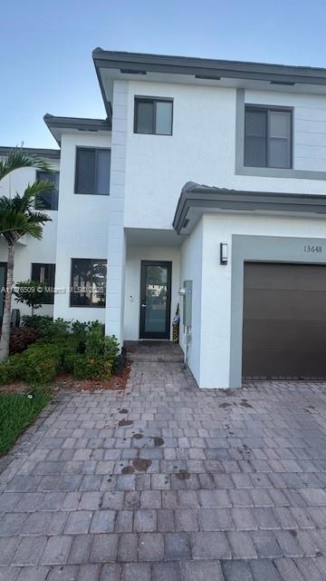 13648 SW 157th Ct,Miami, FL 33196
