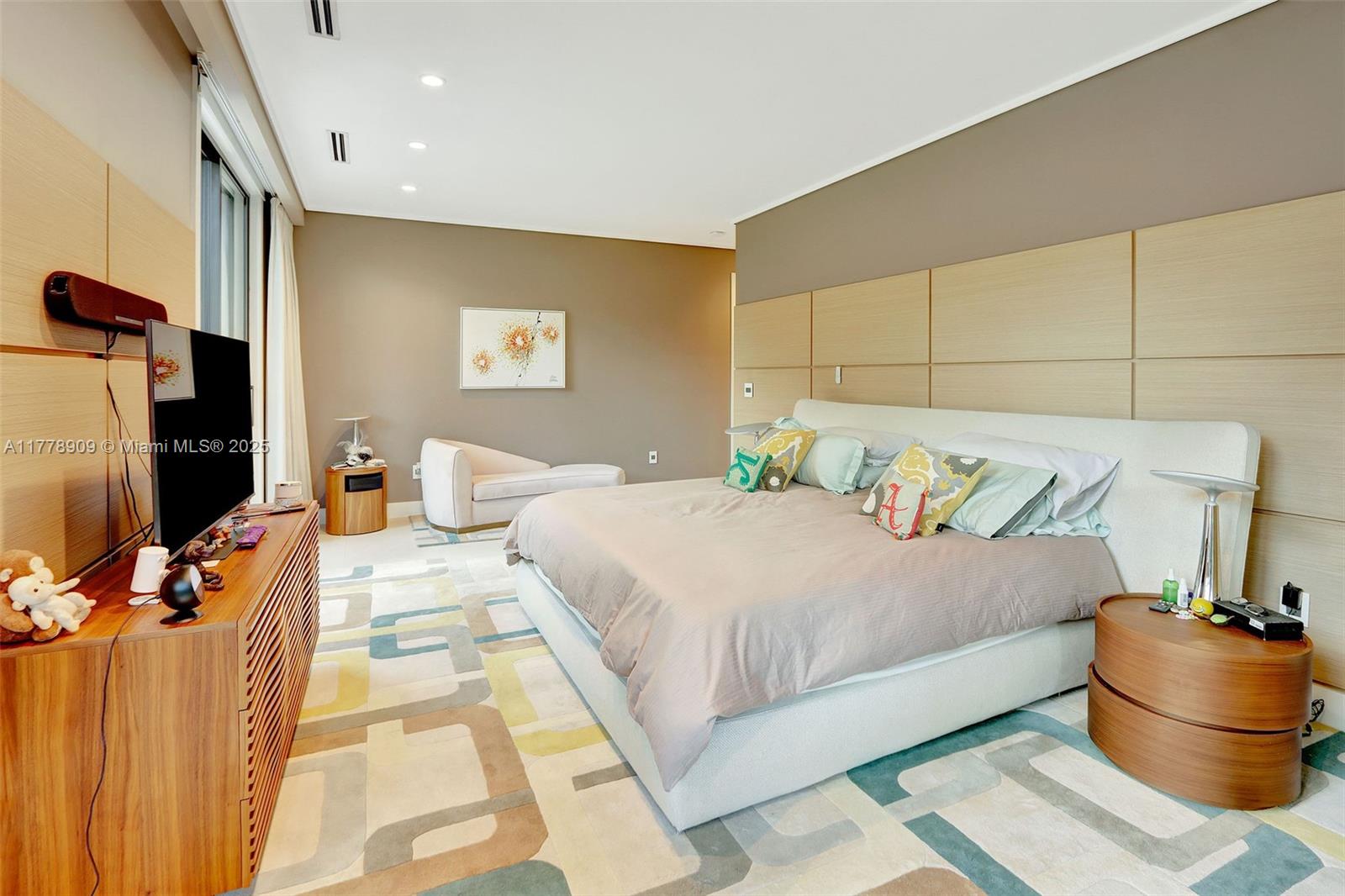 128 NE 94th St Miami Shores, FL 33138